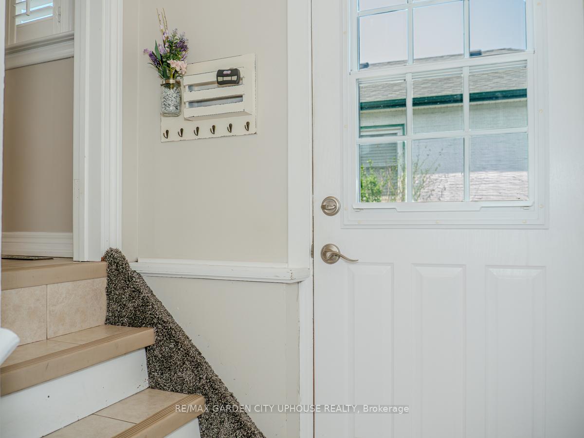 Photo 9 of 67 Dunkeld Avenue, St. Catharines, Carlton/Bunting — HOMEH