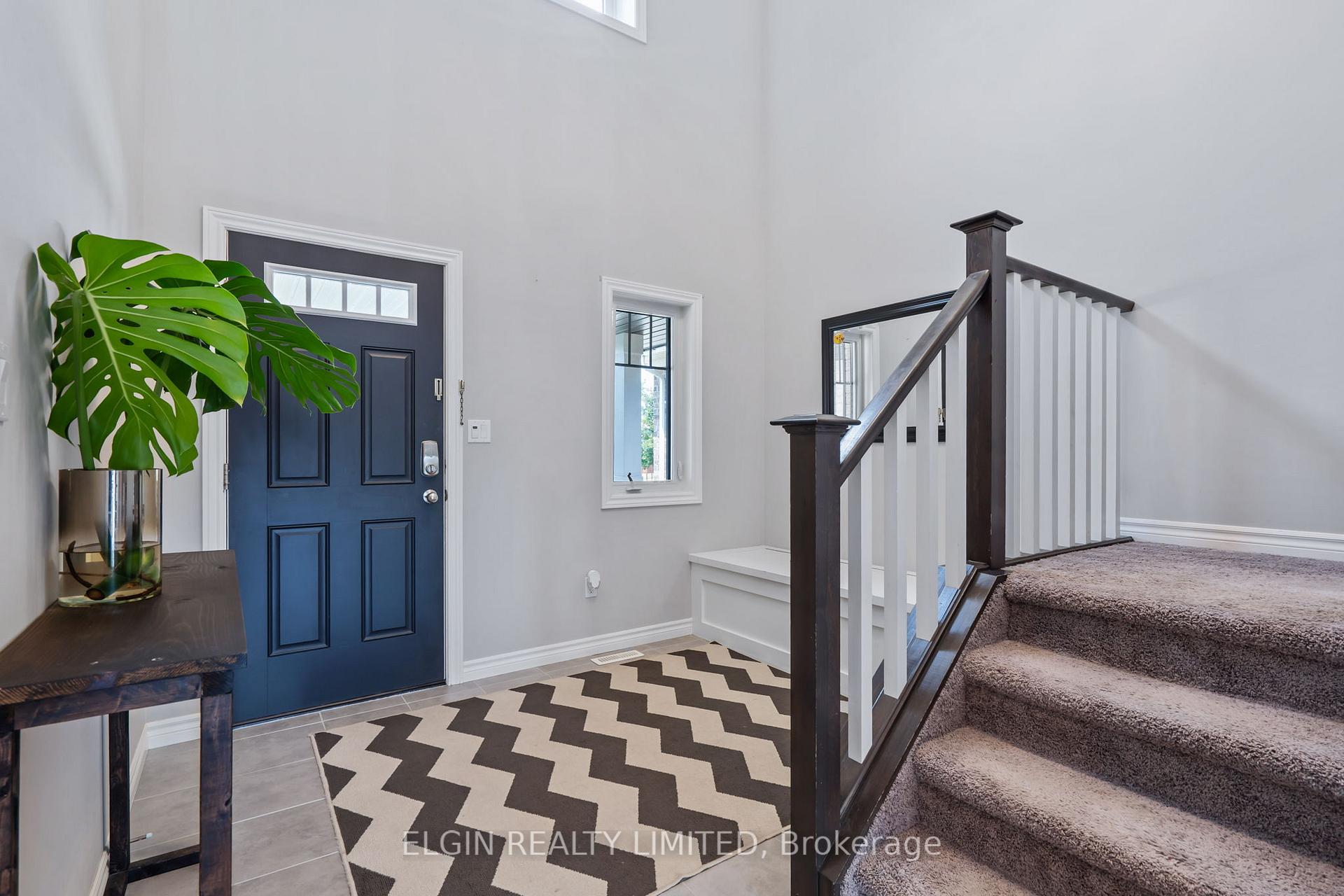 Photo 4 of 106 Westlake Drive, St. Thomas — HOMEH