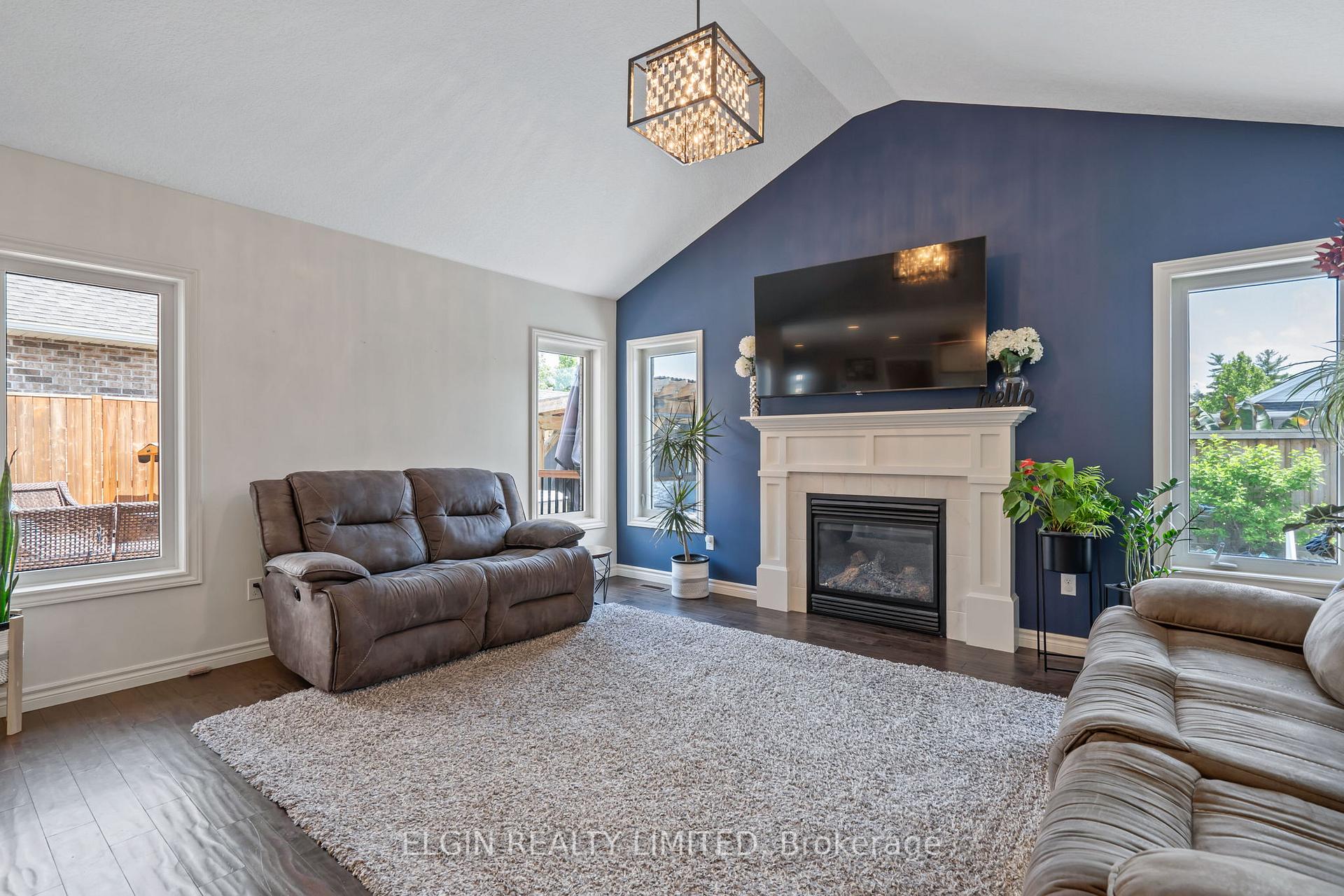 Photo 16 of 106 Westlake Drive, St. Thomas — HOMEH
