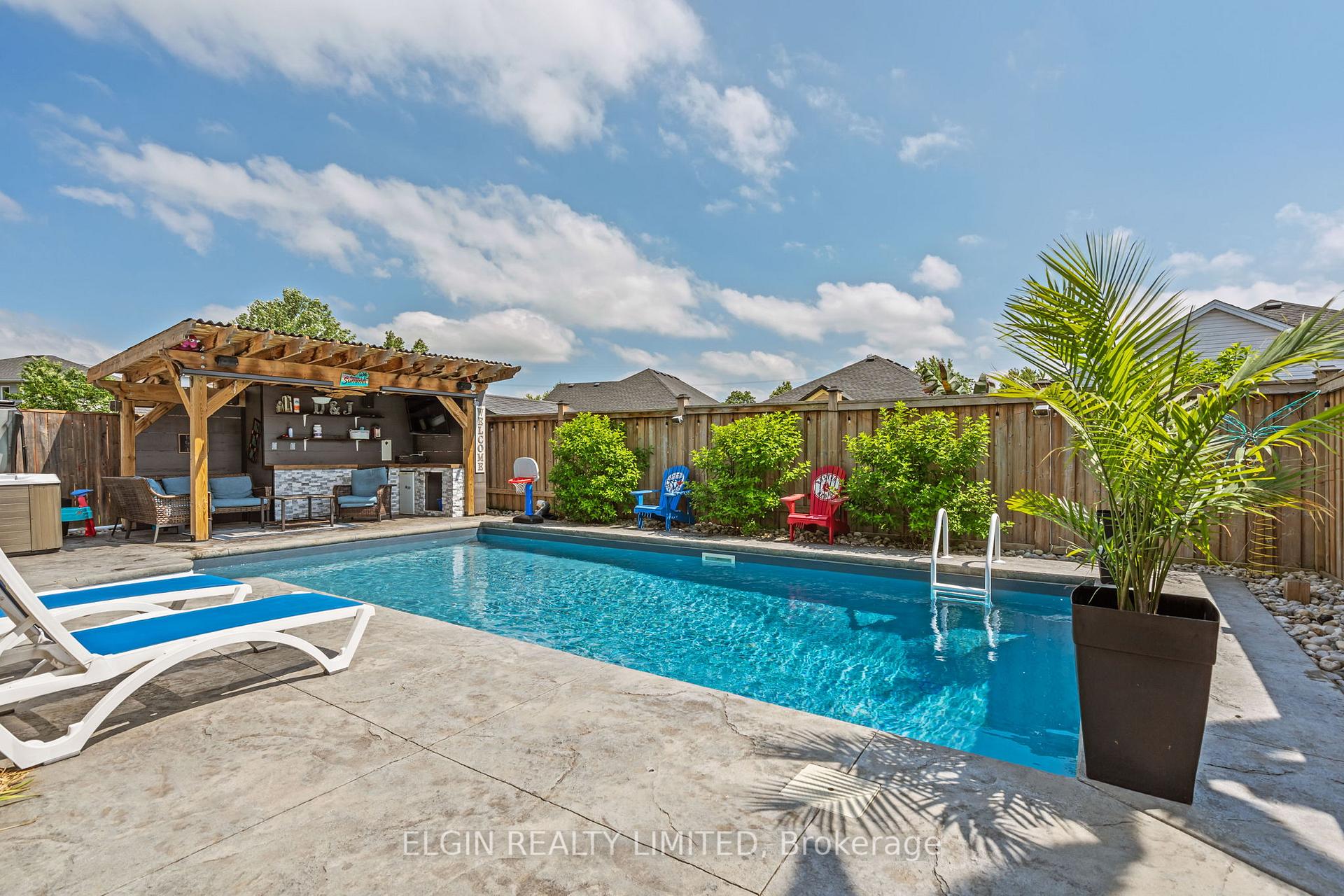 Photo 34 of 106 Westlake Drive, St. Thomas — HOMEH