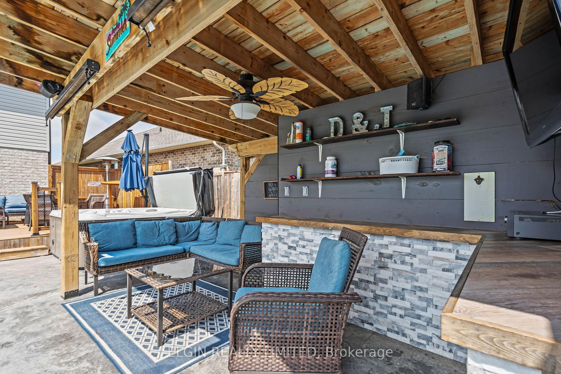Photo 39 of 106 Westlake Drive, St. Thomas — HOMEH