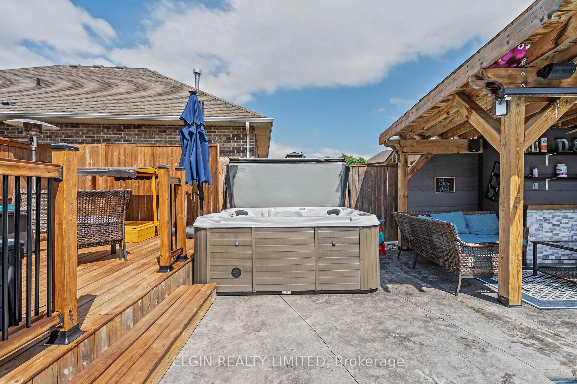 Photo 41 of 106 Westlake Drive, St. Thomas — HOMEH