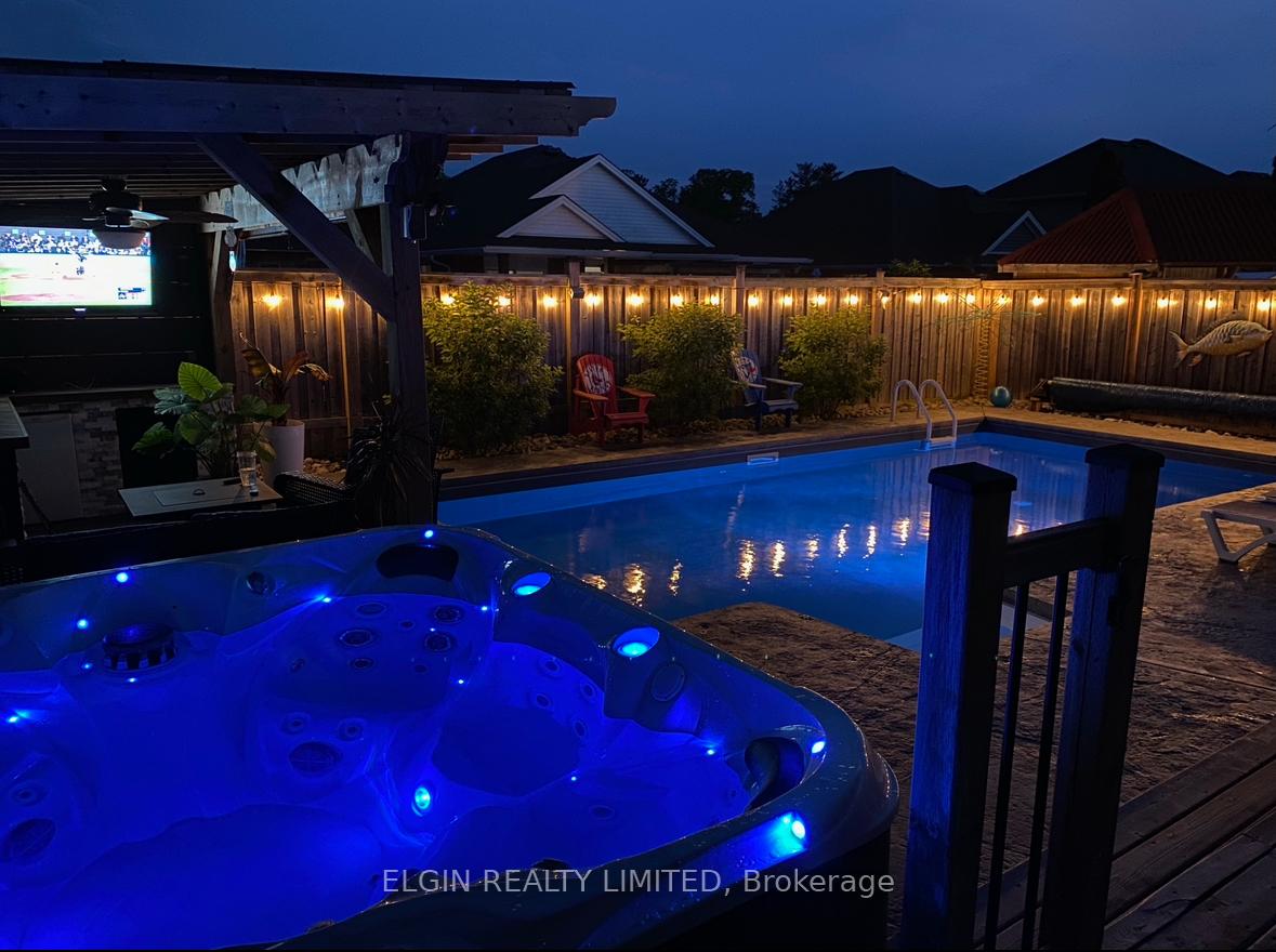 Photo 42 of 106 Westlake Drive, St. Thomas — HOMEH