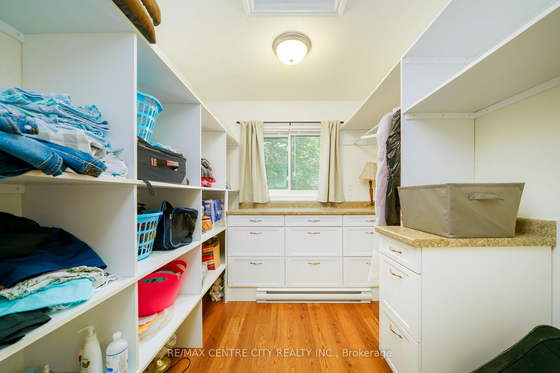 Photo 10 of 10 Parkside Drive, St. Thomas — HOMEH