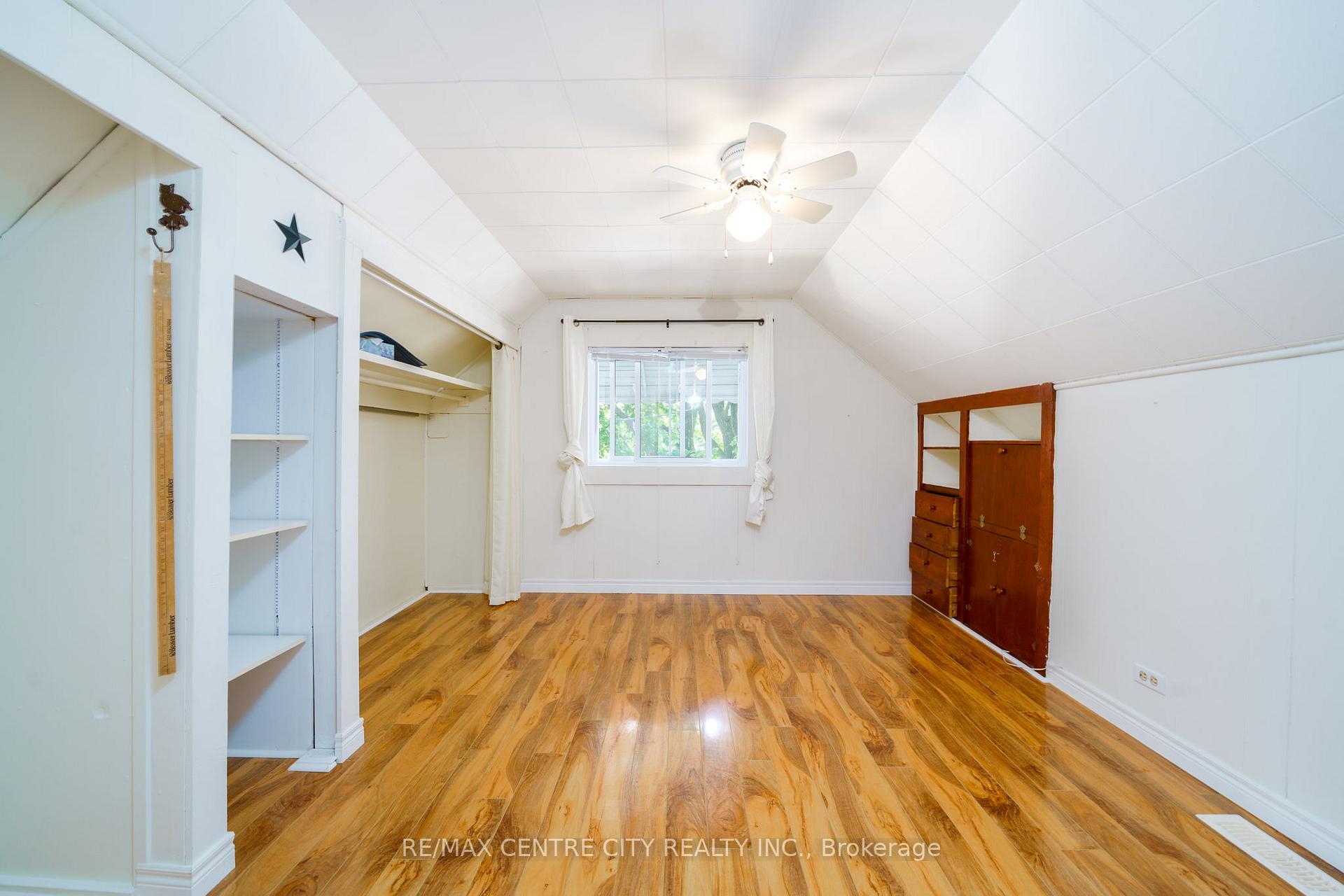 Photo 15 of 10 Parkside Drive, St. Thomas — HOMEH