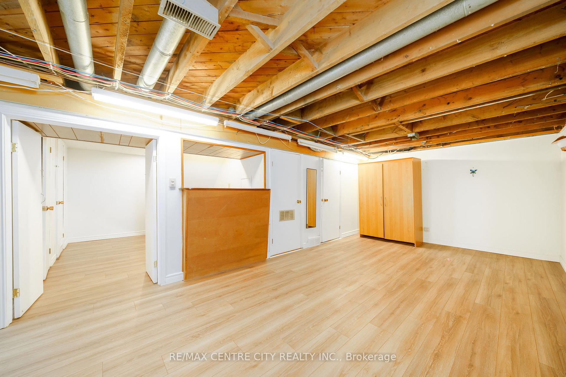 Photo 20 of 10 Parkside Drive, St. Thomas — HOMEH