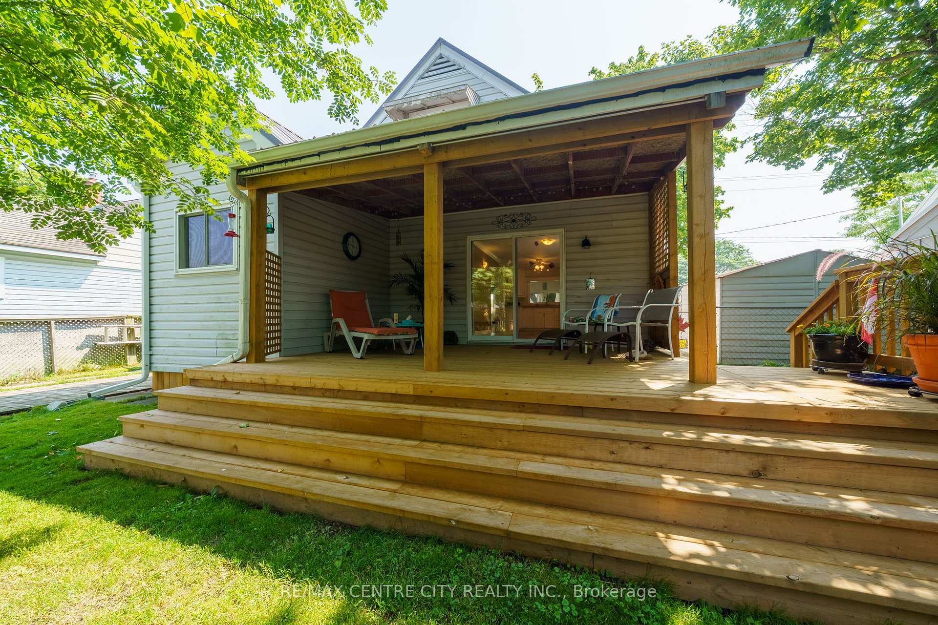 Photo 24 of 10 Parkside Drive, St. Thomas — HOMEH