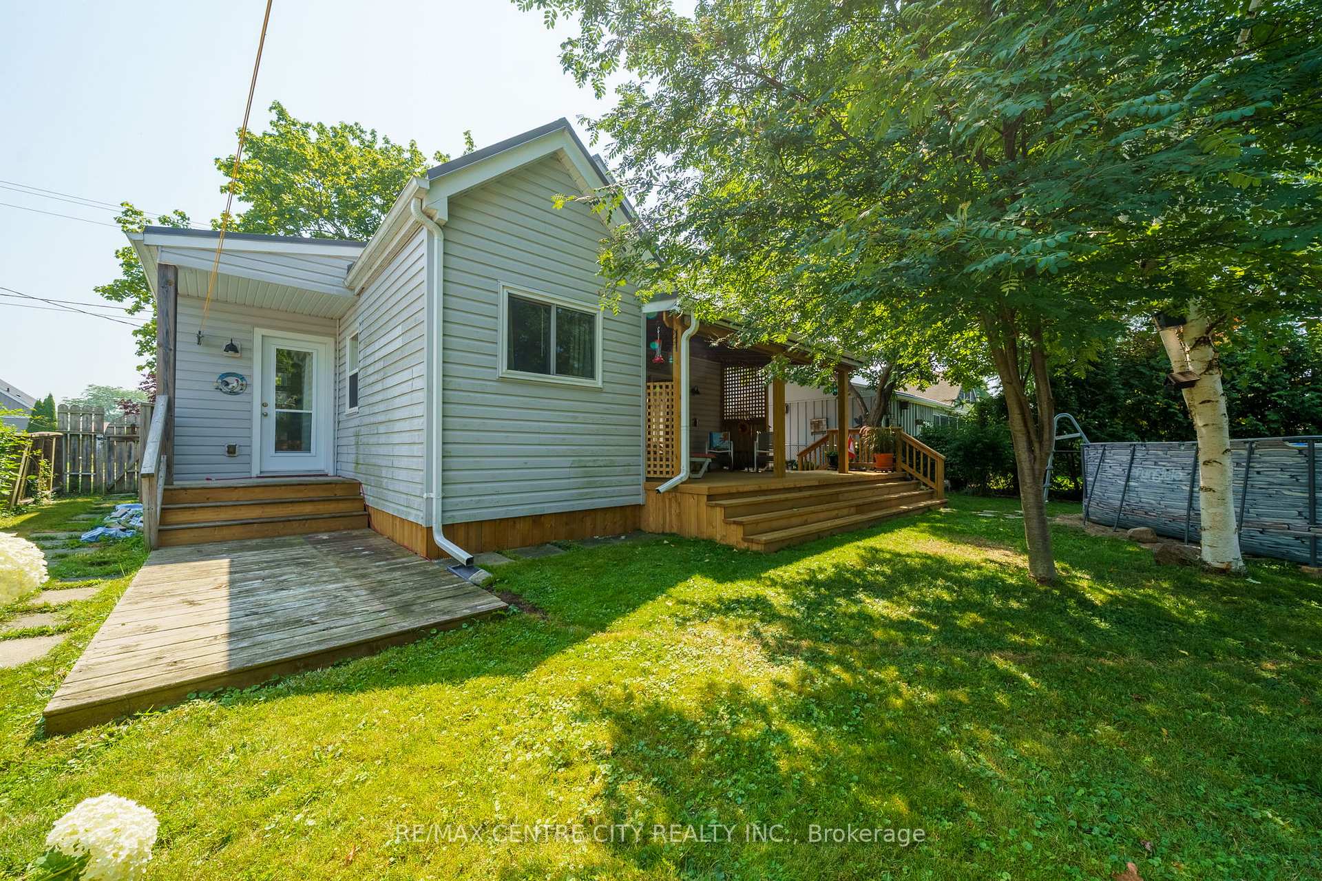Photo 27 of 10 Parkside Drive, St. Thomas — HOMEH