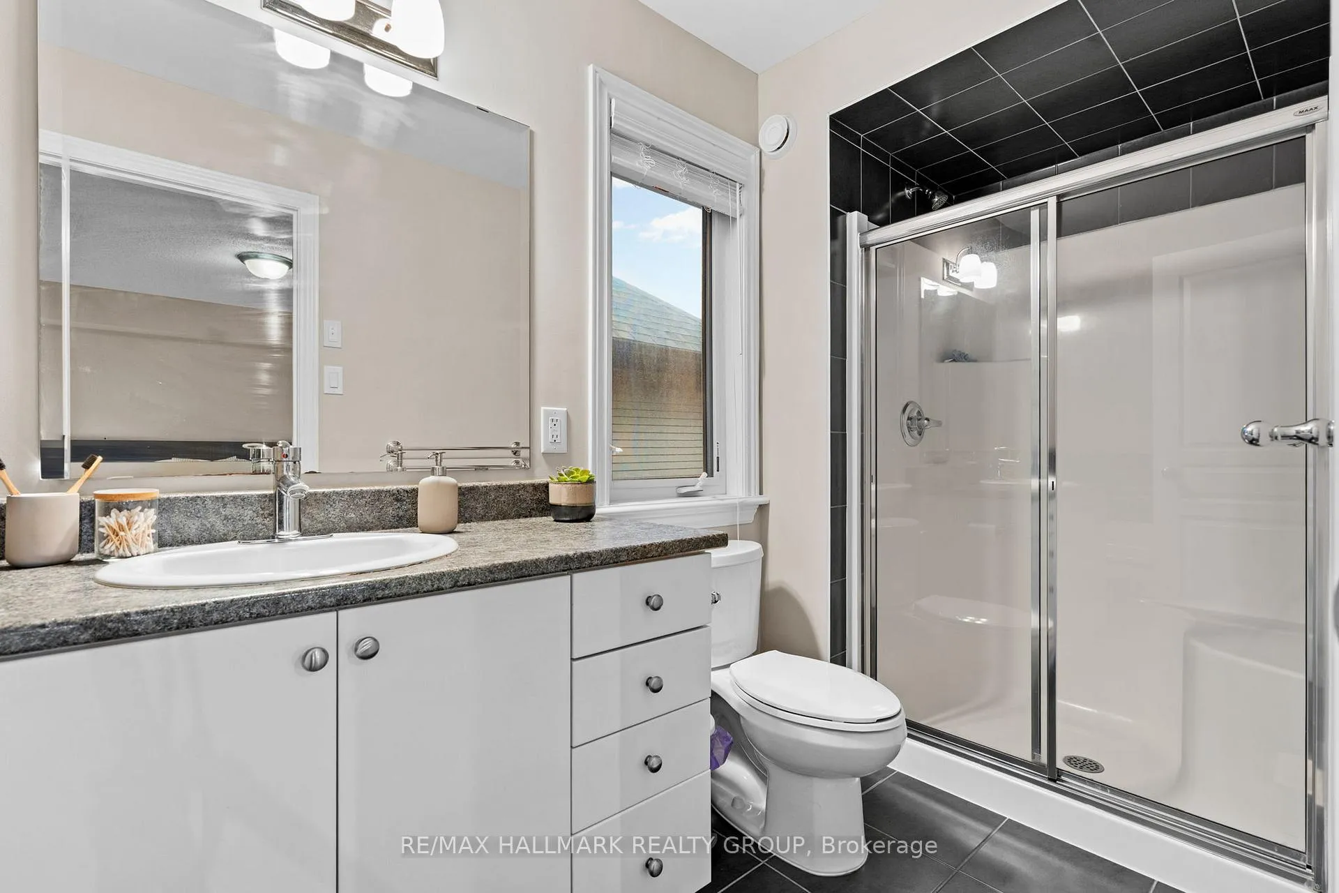 Photo 25 of 938 Fletcher Circle, Ottawa, Kanata - Kanata Lakes/Heritage Hills — HOMEH