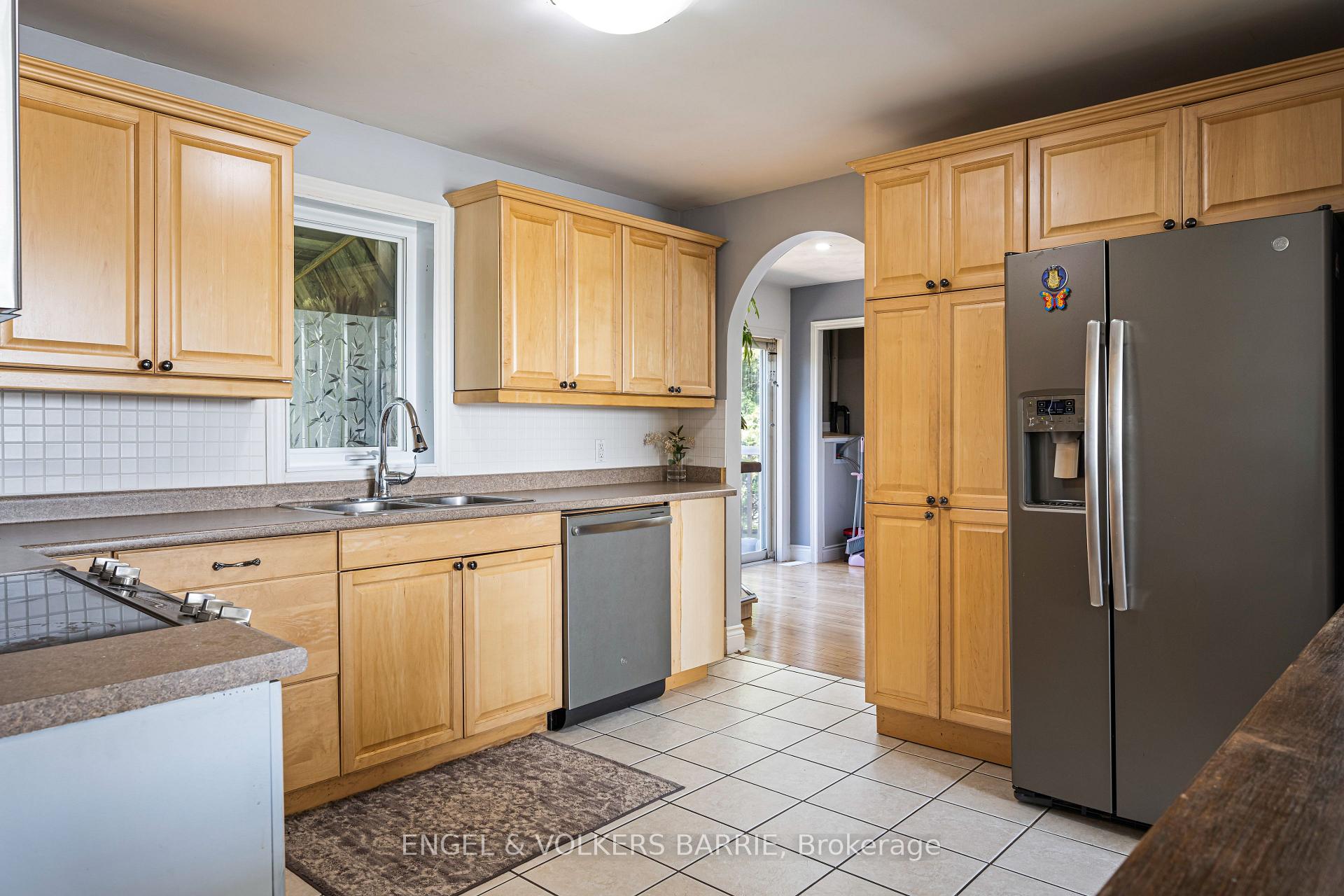 Photo 8 of 4880 County Road 90, Springwater, Rural Springwater — HOMEH
