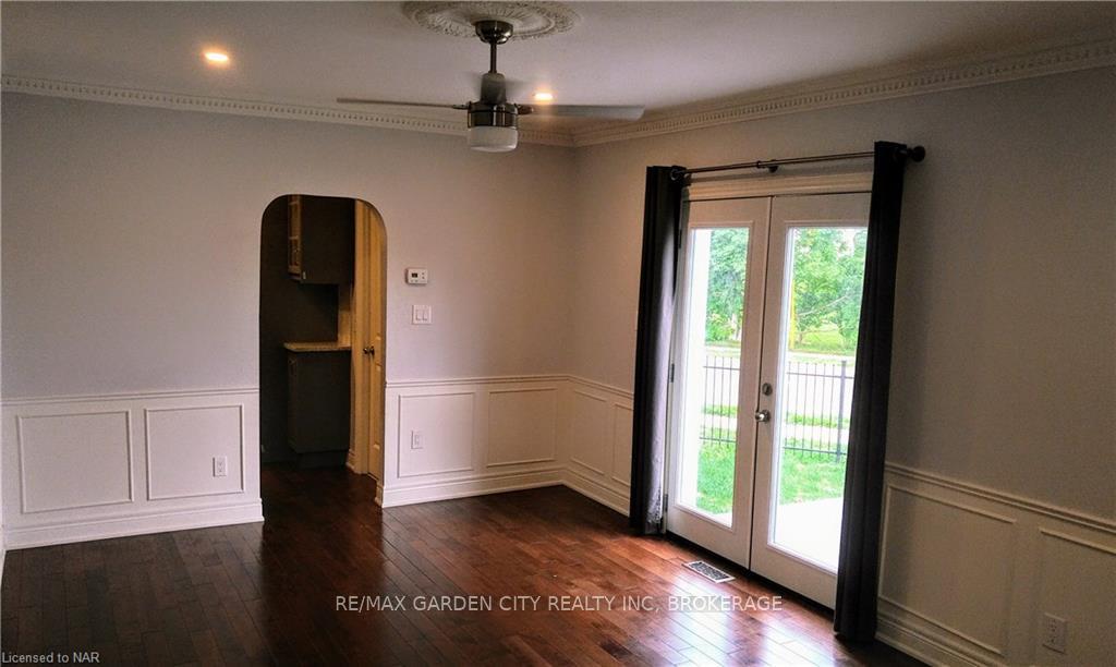 Photo 4 of 54 Pelham Road, St. Catharines, Western Hill — HOMEH