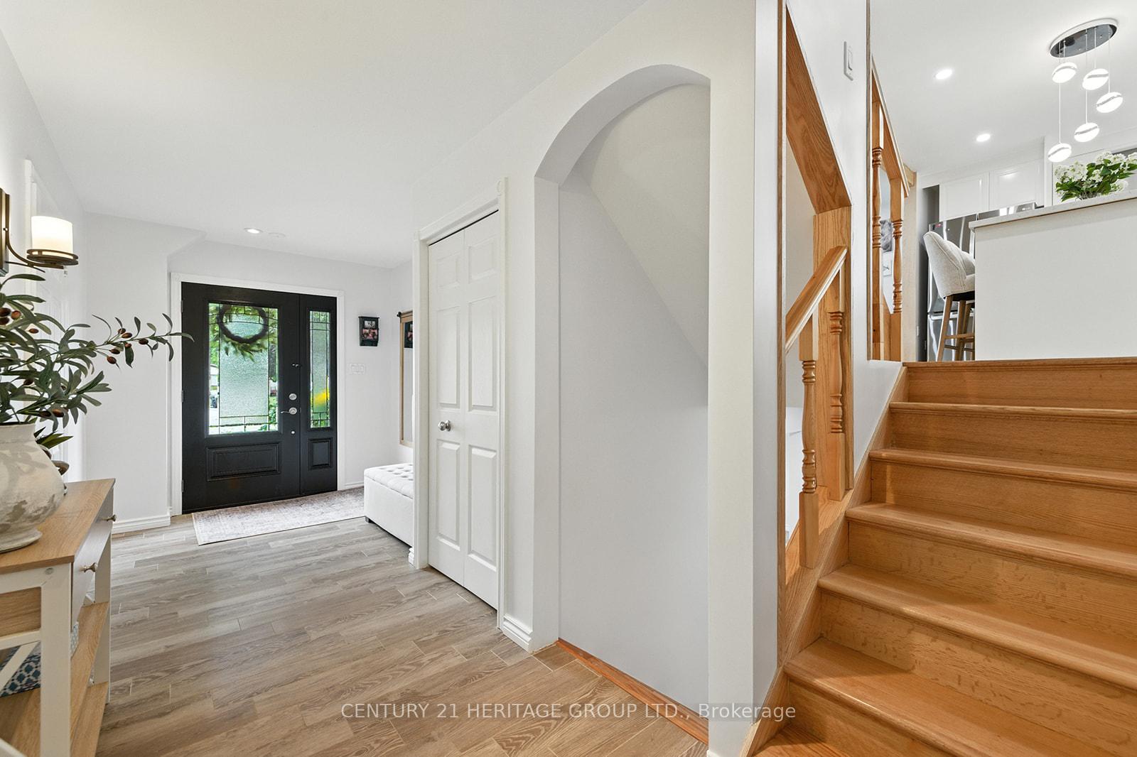 Photo 4 of 6 Pinehurst Place, St. Thomas — HOMEH