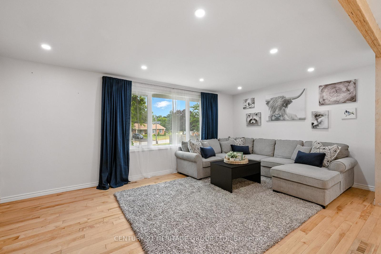 Photo 12 of 6 Pinehurst Place, St. Thomas — HOMEH