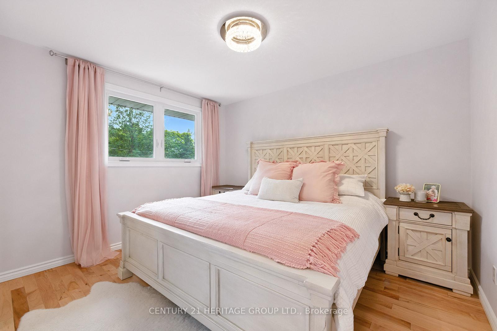Photo 14 of 6 Pinehurst Place, St. Thomas — HOMEH