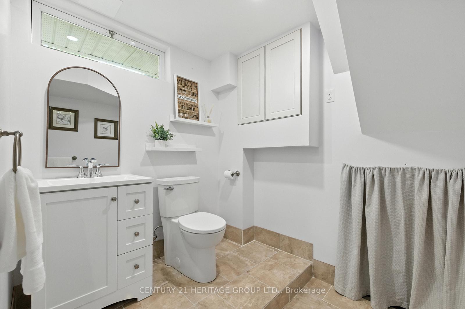 Photo 25 of 6 Pinehurst Place, St. Thomas — HOMEH