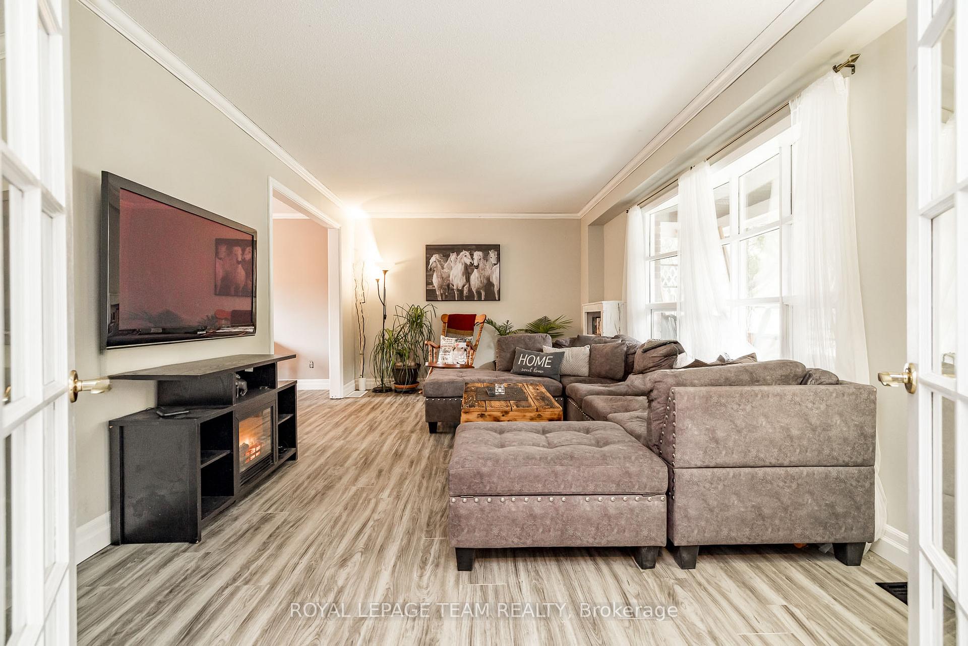 Photo 6 of 23 Butterfield Road, Ottawa, Munster — HOMEH
