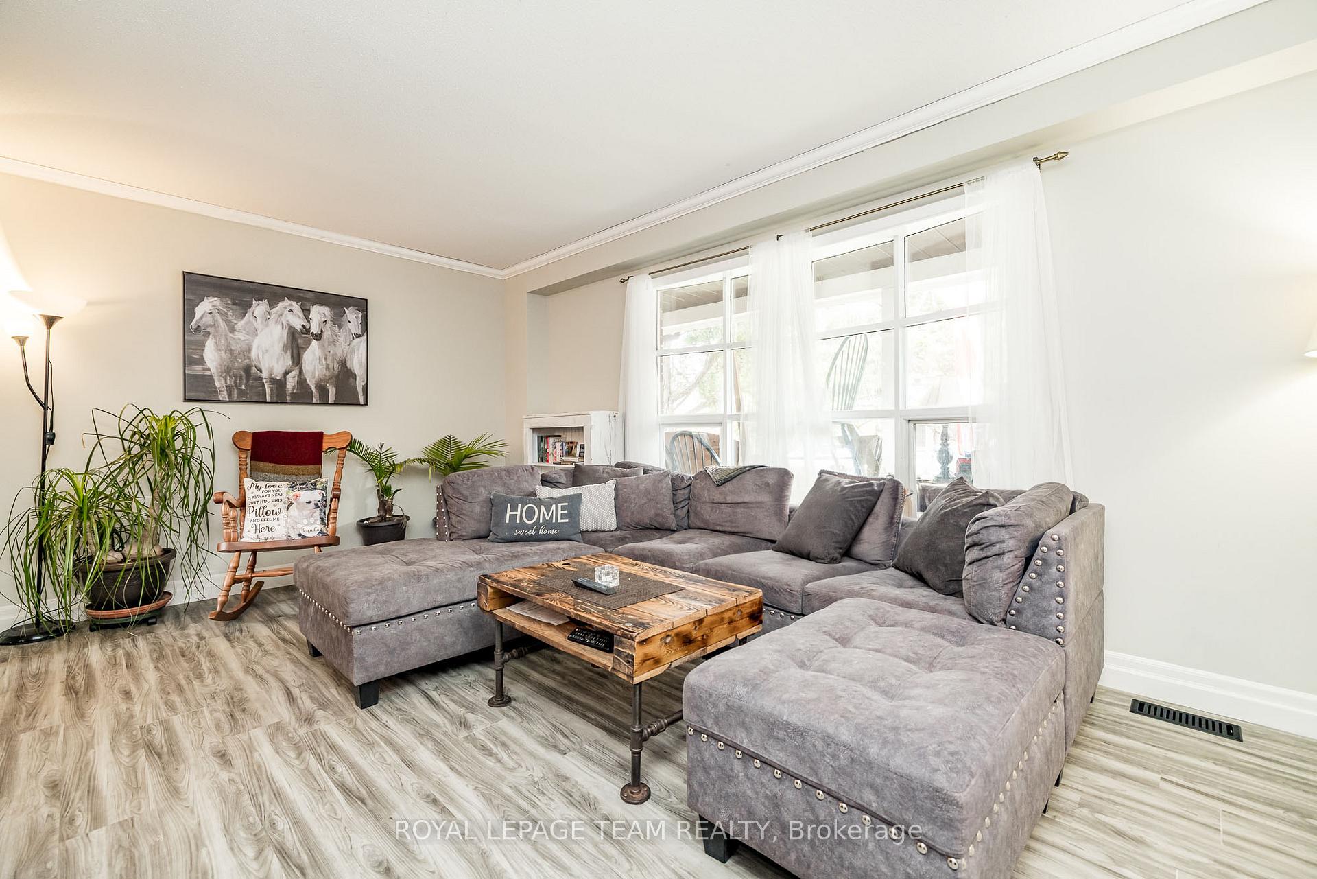 Photo 7 of 23 Butterfield Road, Ottawa, Munster — HOMEH
