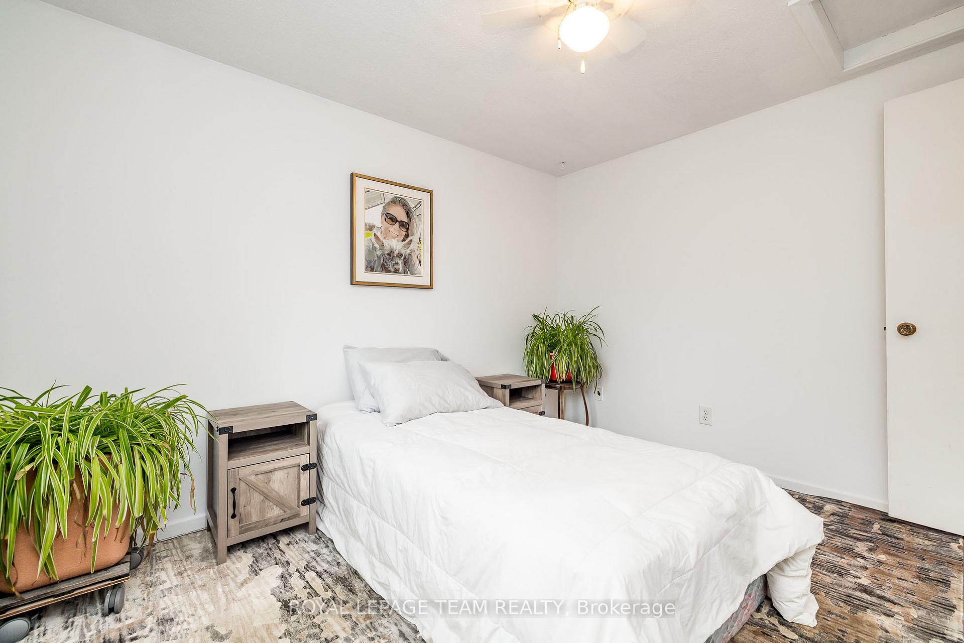 Photo 25 of 23 Butterfield Road, Ottawa, Munster — HOMEH