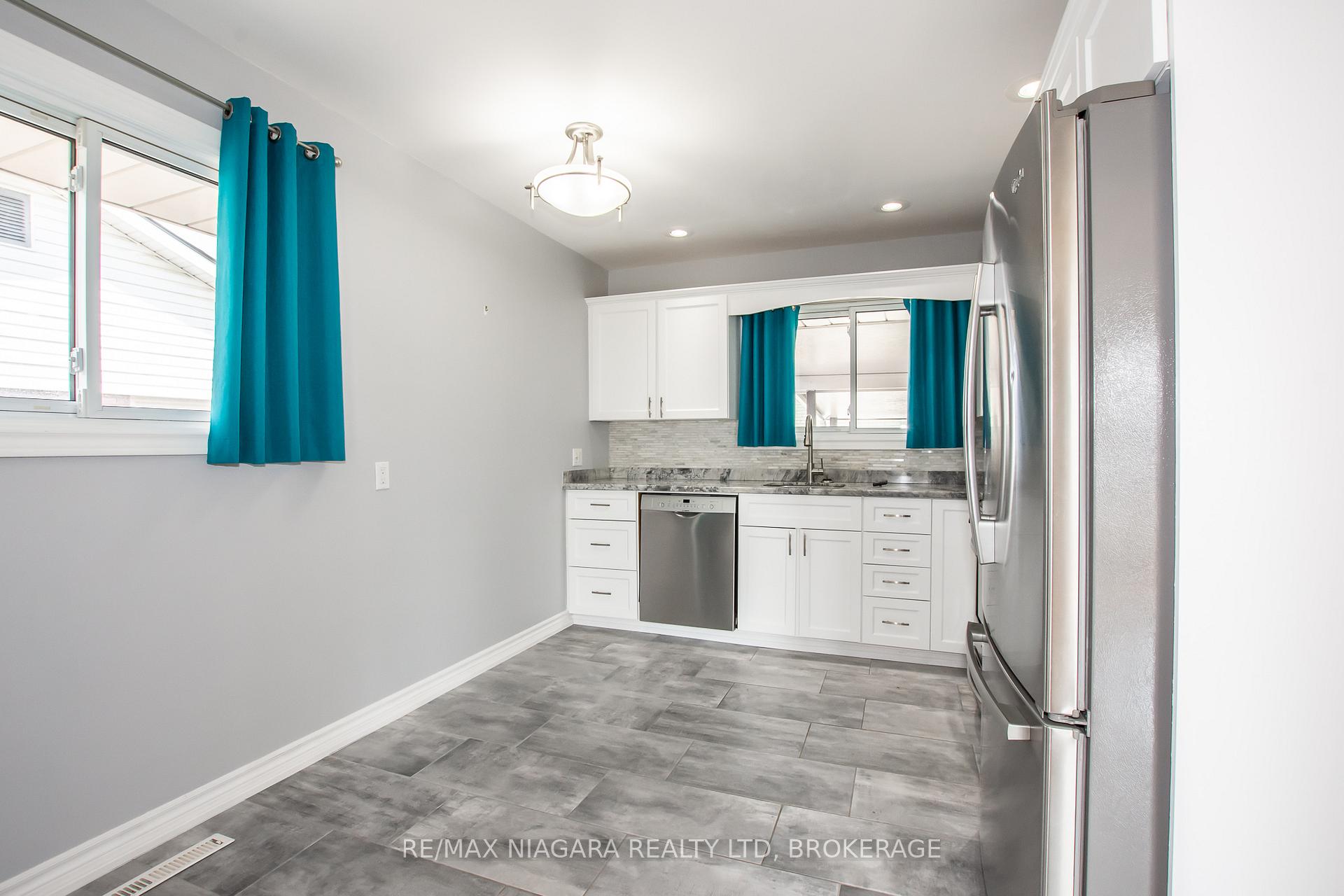 Photo 7 of 12 Milton Road, St. Catharines, E. Chester — HOMEH