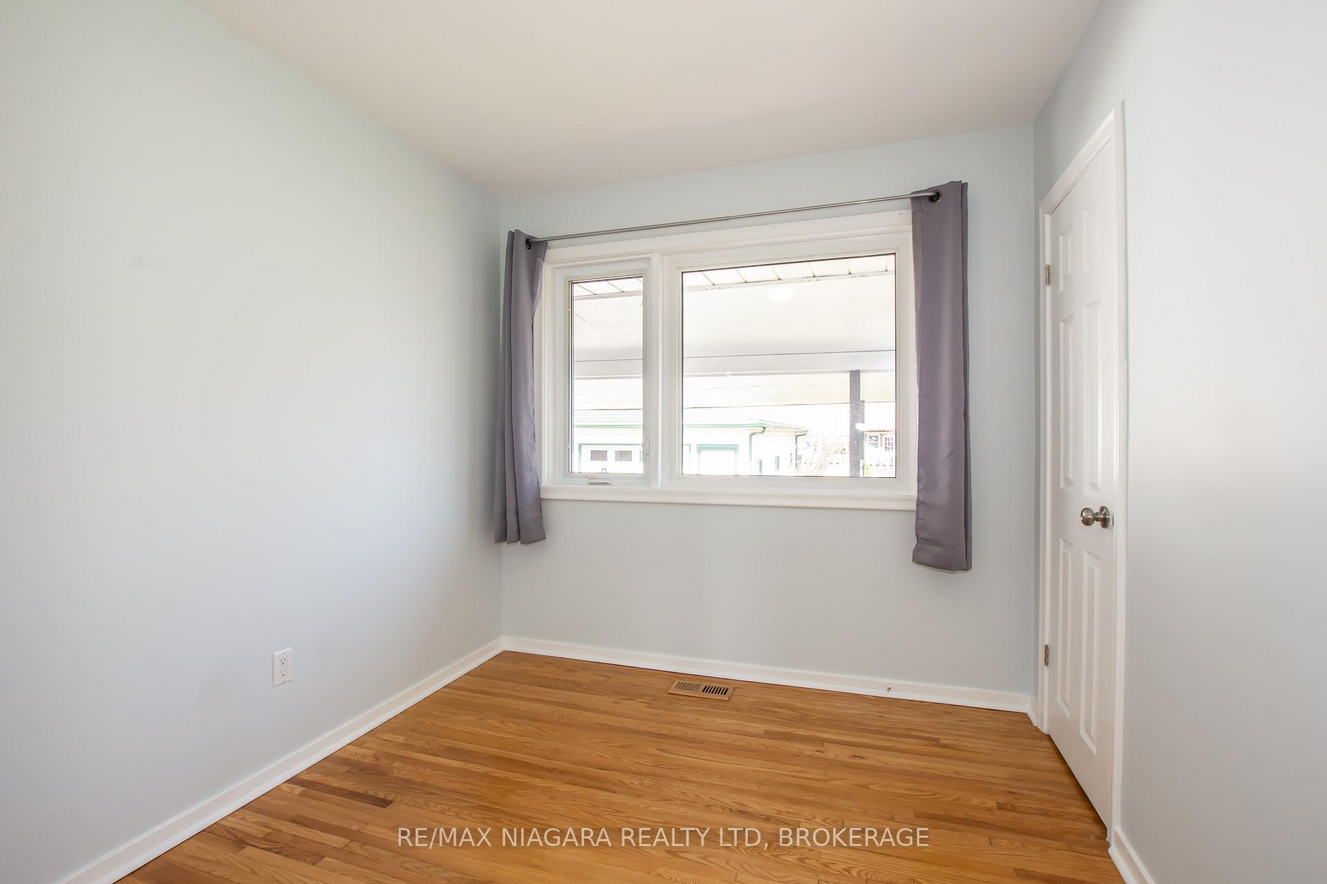 Photo 14 of 12 Milton Road, St. Catharines, E. Chester — HOMEH