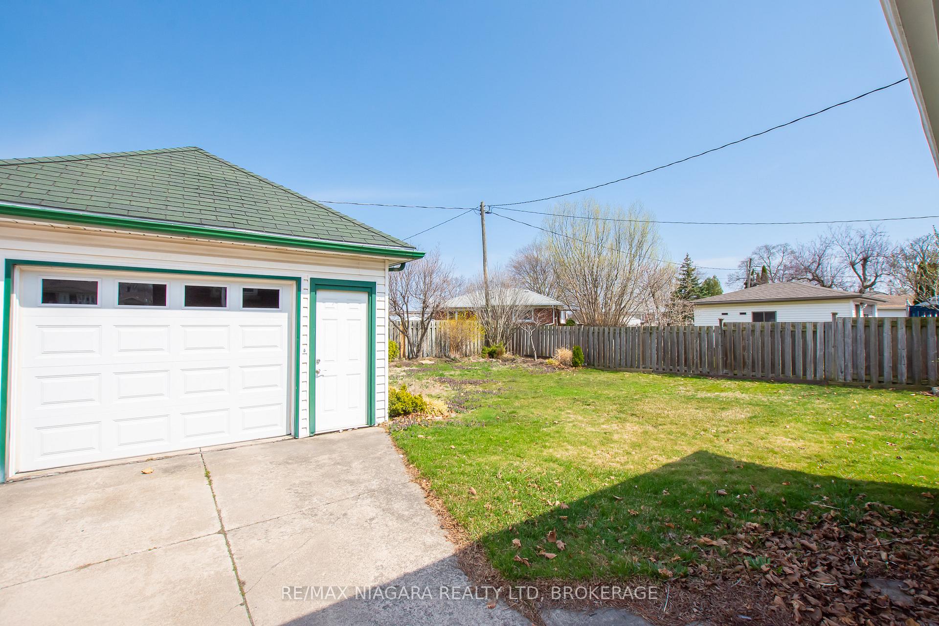 Photo 23 of 12 Milton Road, St. Catharines, E. Chester — HOMEH