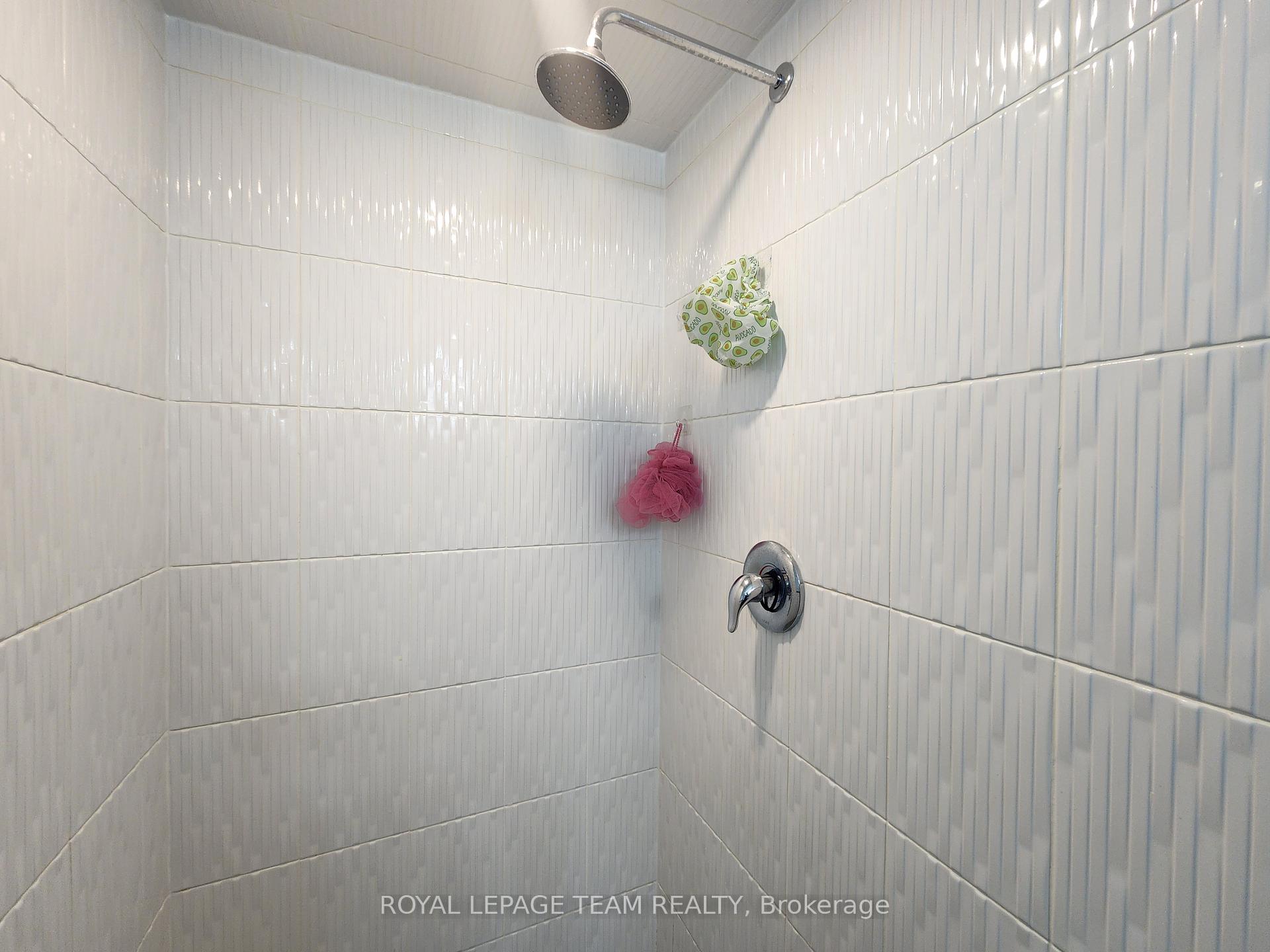 Photo 17 of 10 Sweetbay Circle, Ottawa, Stittsville (North) — HOMEH