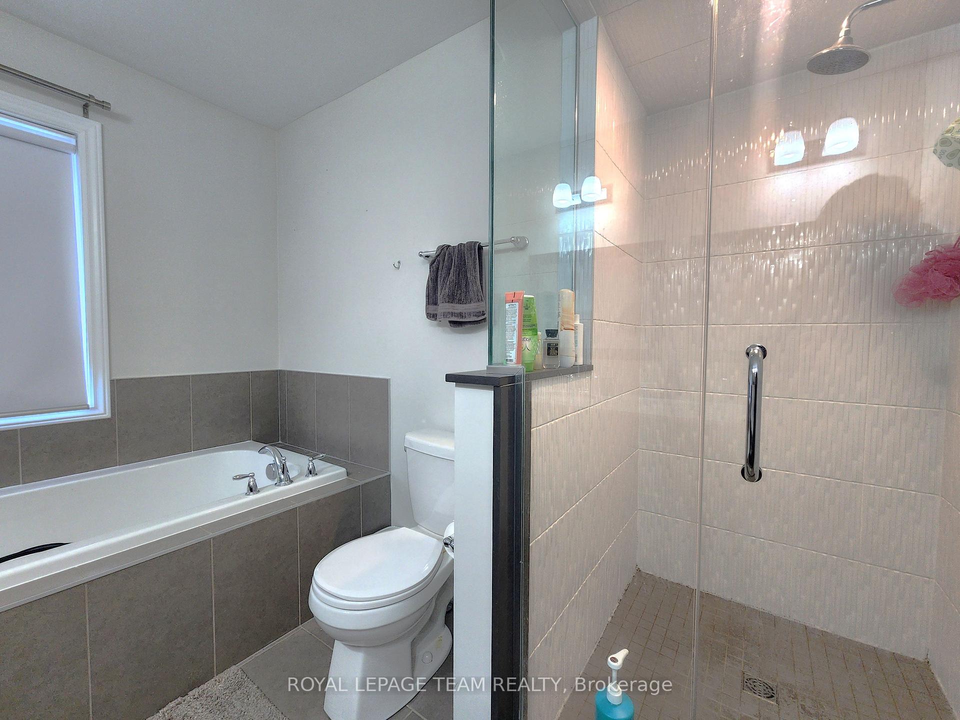 Photo 18 of 10 Sweetbay Circle, Ottawa, Stittsville (North) — HOMEH