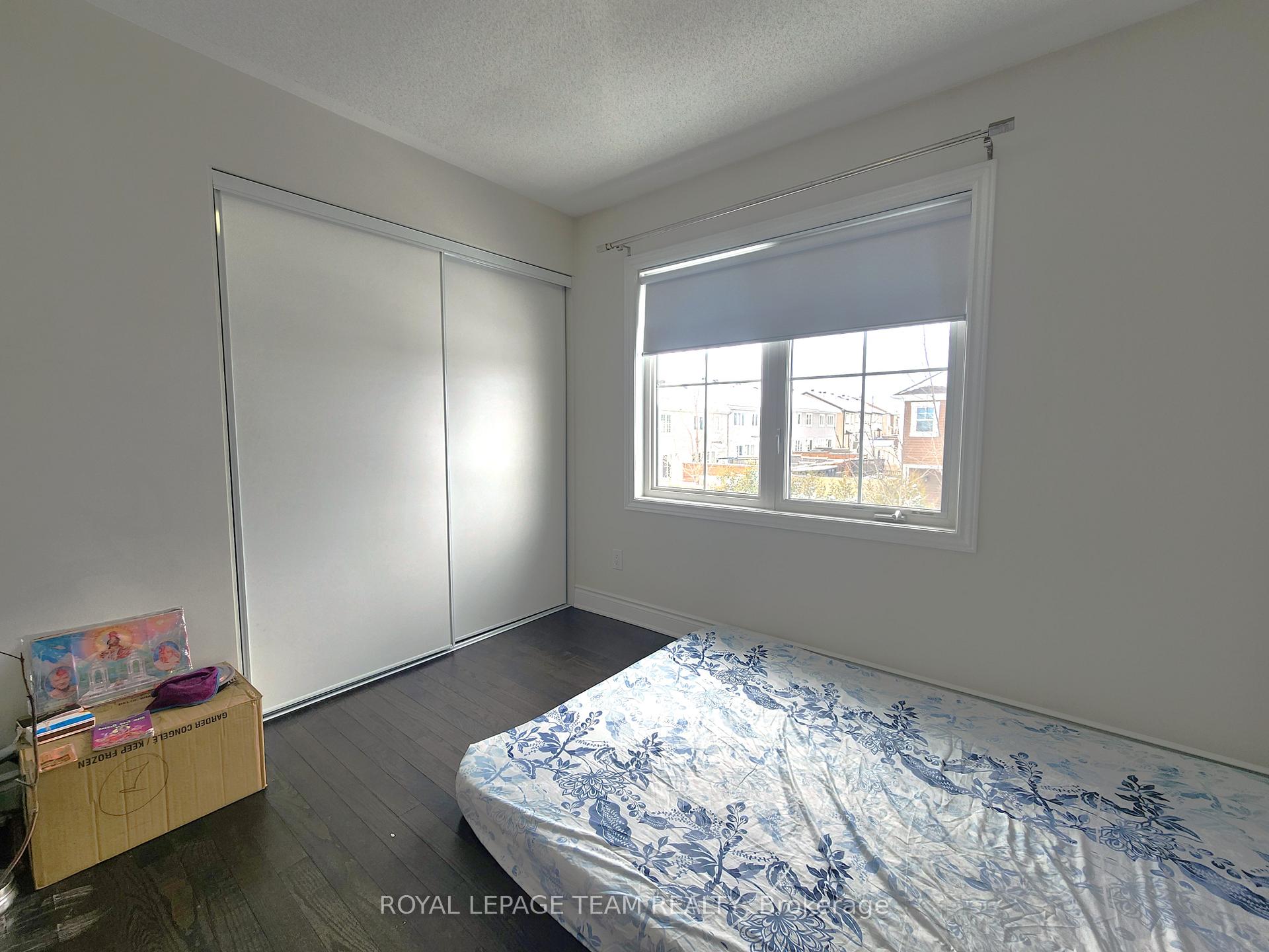 Photo 24 of 10 Sweetbay Circle, Ottawa, Stittsville (North) — HOMEH
