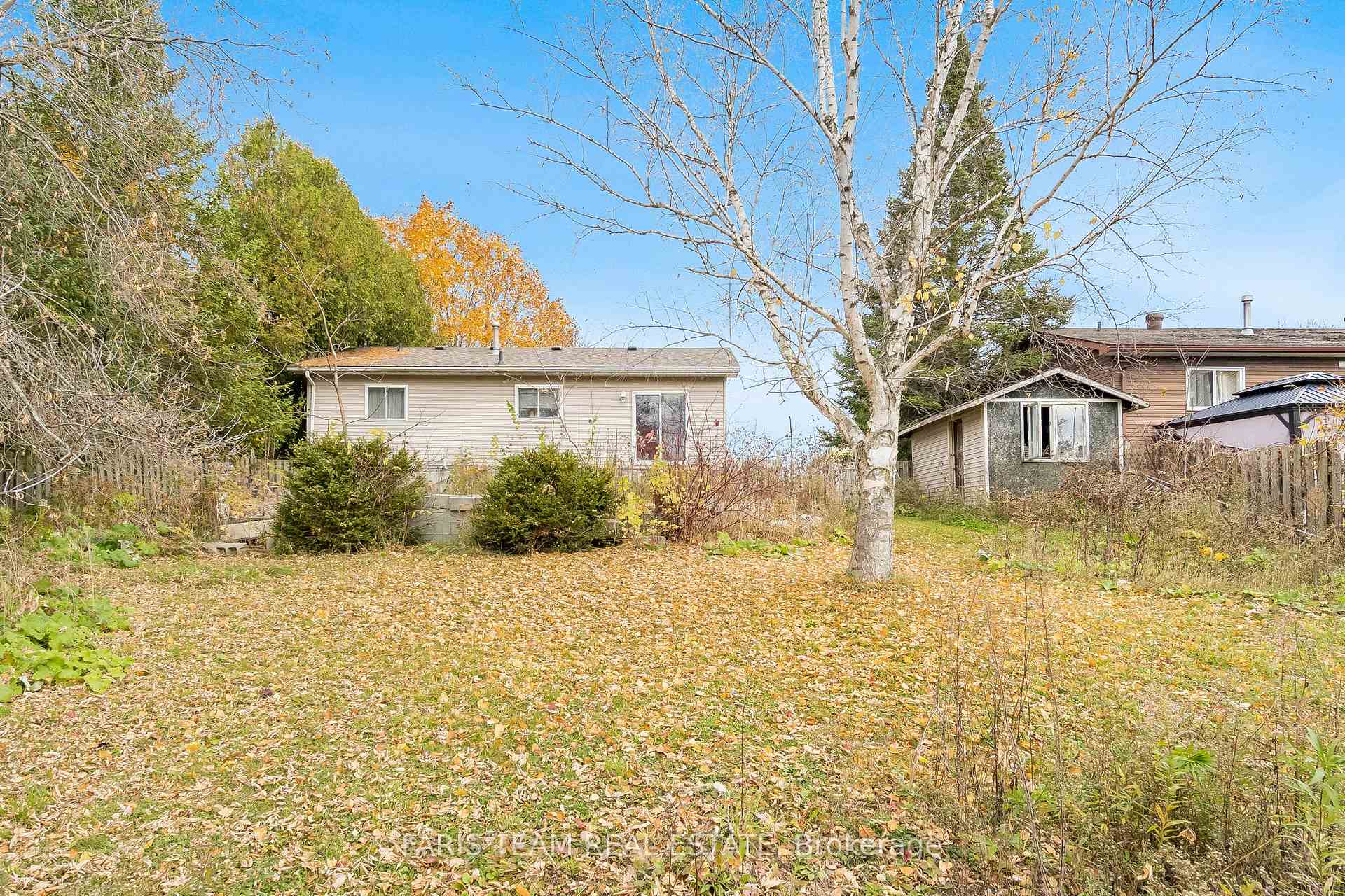 Photo 4 of 46 Centennial Avenue, Springwater, Elmvale — HOMEH
