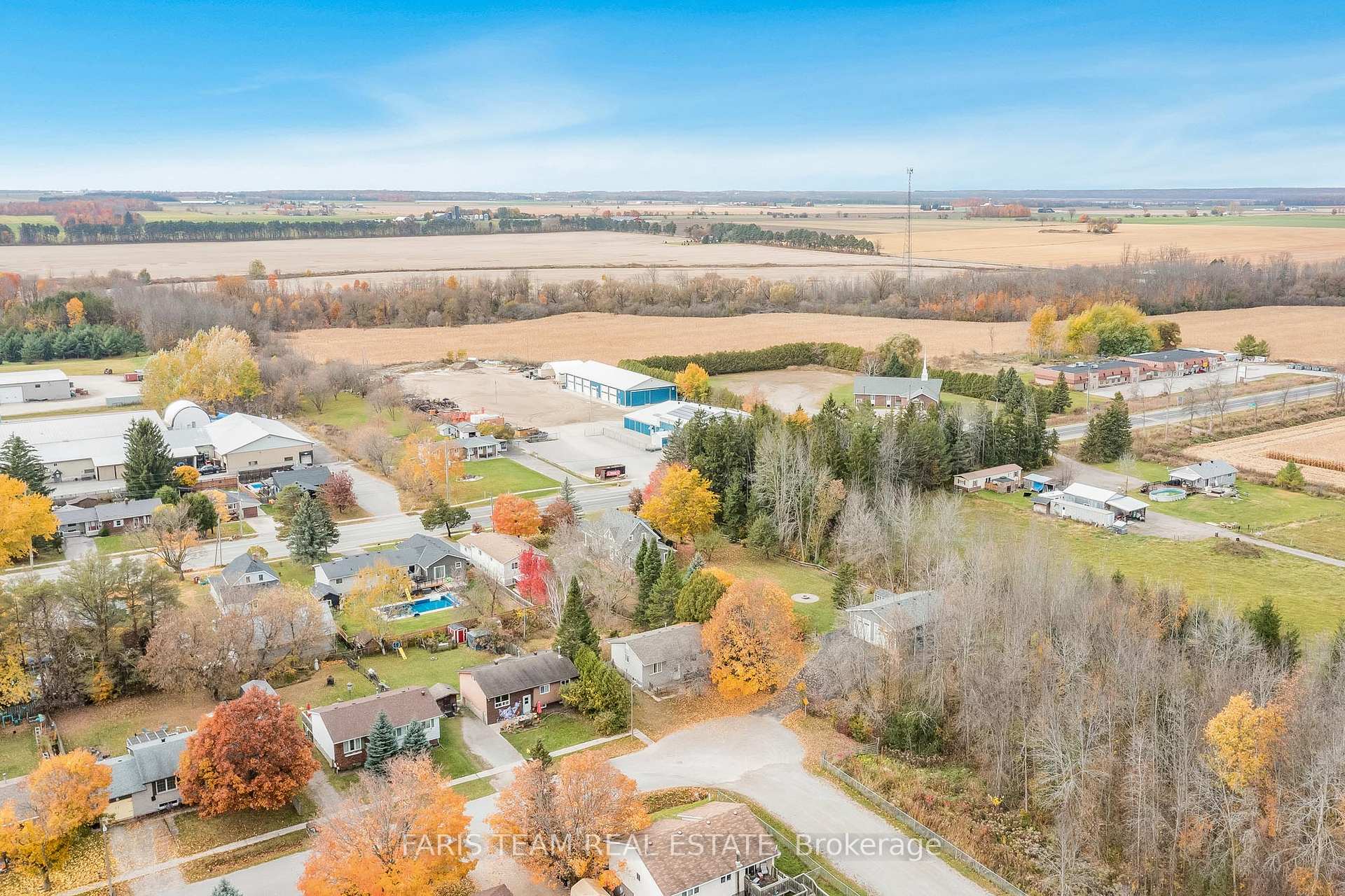 Photo 7 of 46 Centennial Avenue, Springwater, Elmvale — HOMEH