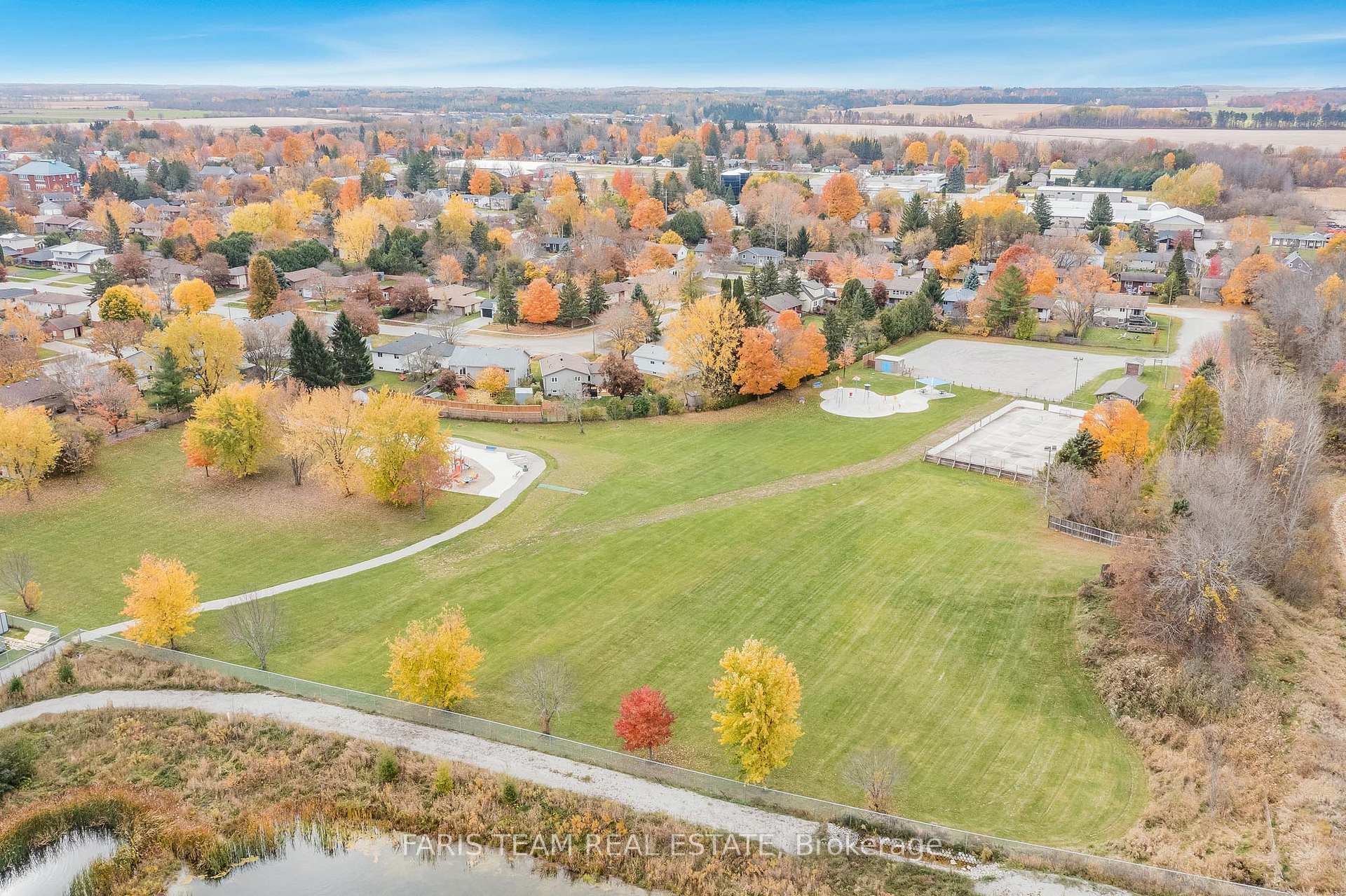 Photo 8 of 46 Centennial Avenue, Springwater, Elmvale — HOMEH