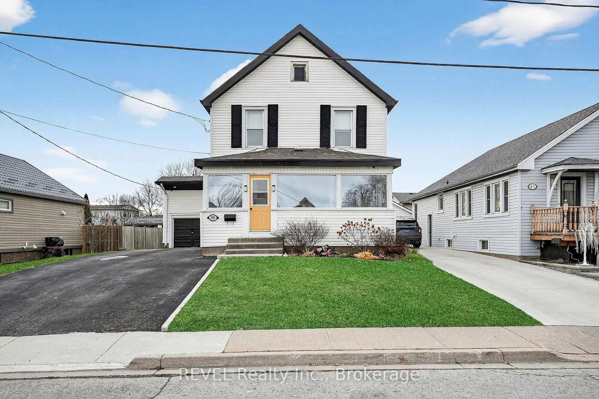 Photo 2 of 89 Queen Street N, Thorold, Thorold Downtown — HOMEH
