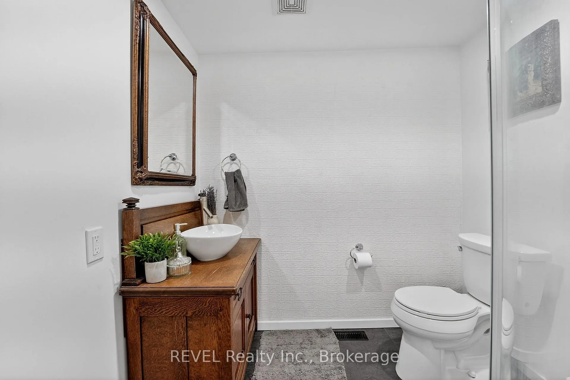 Photo 22 of 89 Queen Street N, Thorold, Thorold Downtown — HOMEH