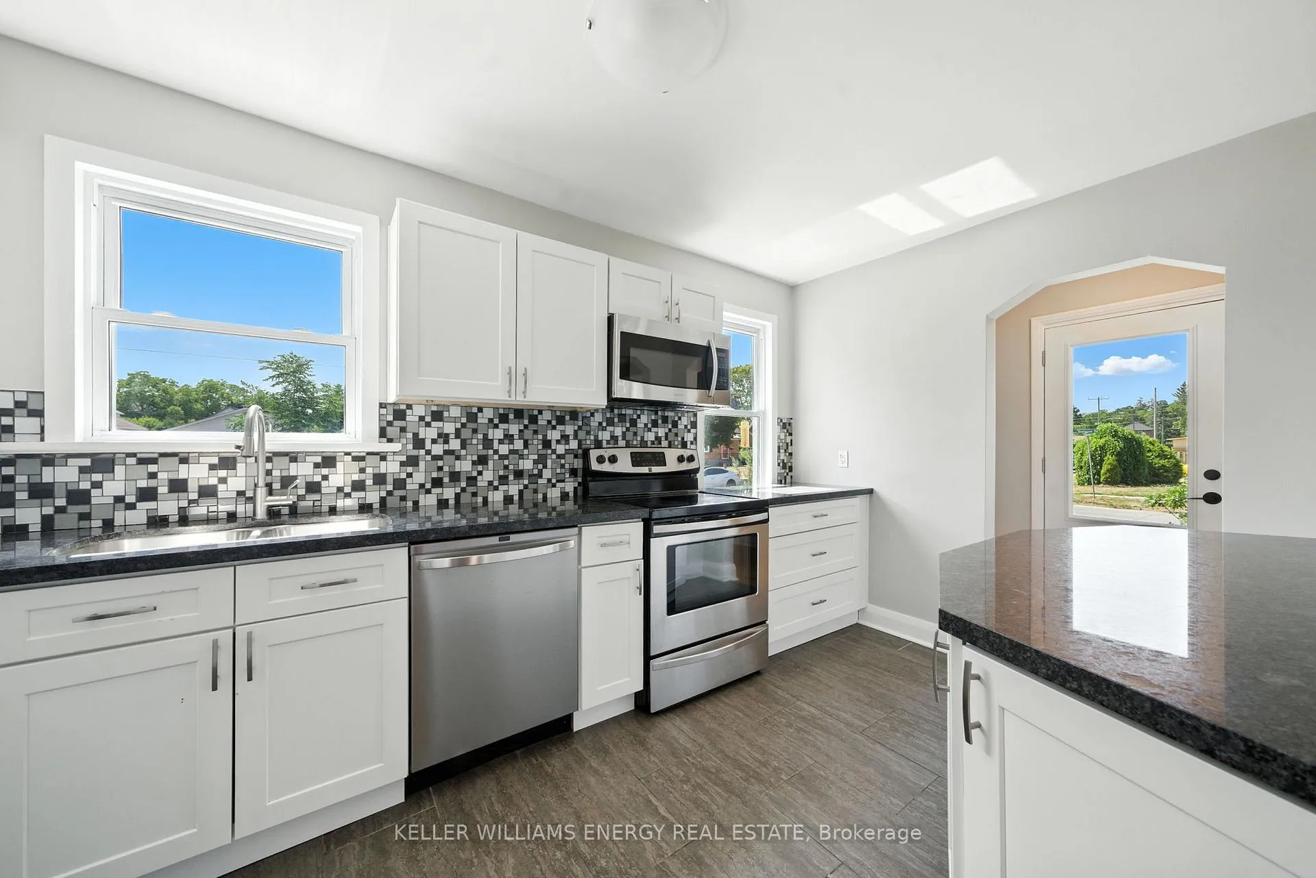 Photo 5 of 738 Snelgrove Road, Peterborough, Ashburnham Ward 4 — HOMEH