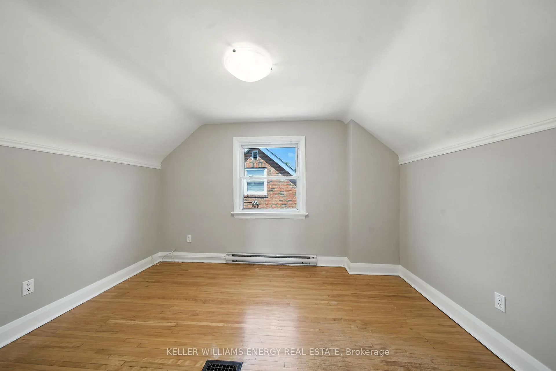 Photo 10 of 738 Snelgrove Road, Peterborough, Ashburnham Ward 4 — HOMEH