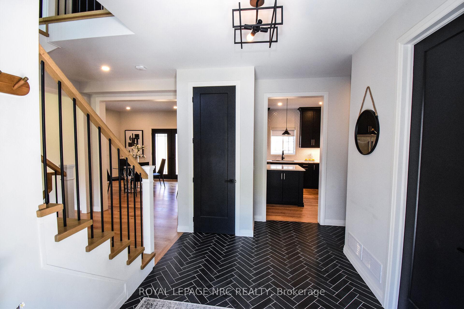 Photo 4 of 10B Port Royal Crescent, St. Catharines, Martindale Pond — HOMEH