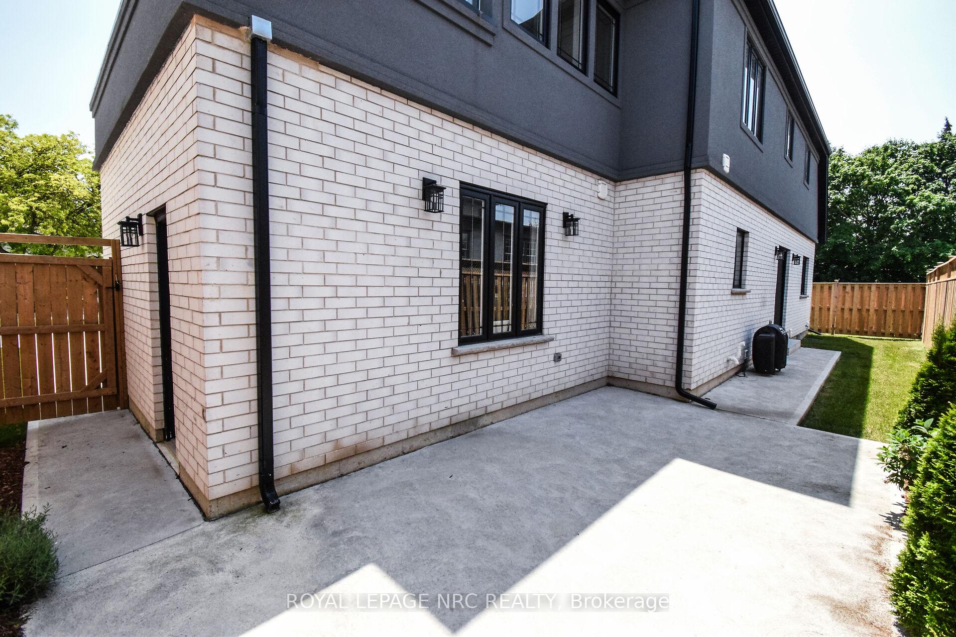 Photo 35 of 10B Port Royal Crescent, St. Catharines, Martindale Pond — HOMEH
