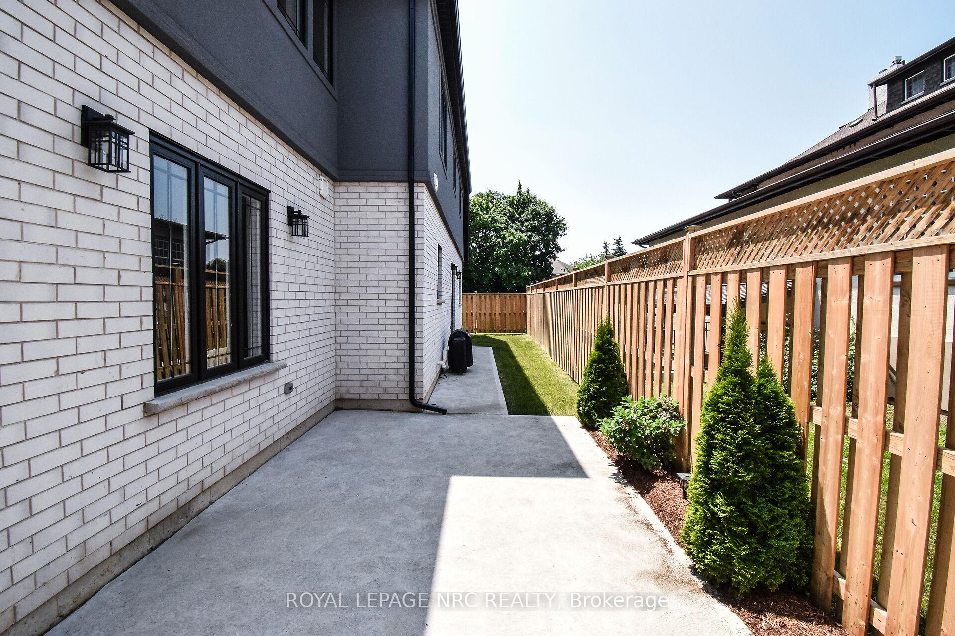 Photo 36 of 10B Port Royal Crescent, St. Catharines, Martindale Pond — HOMEH