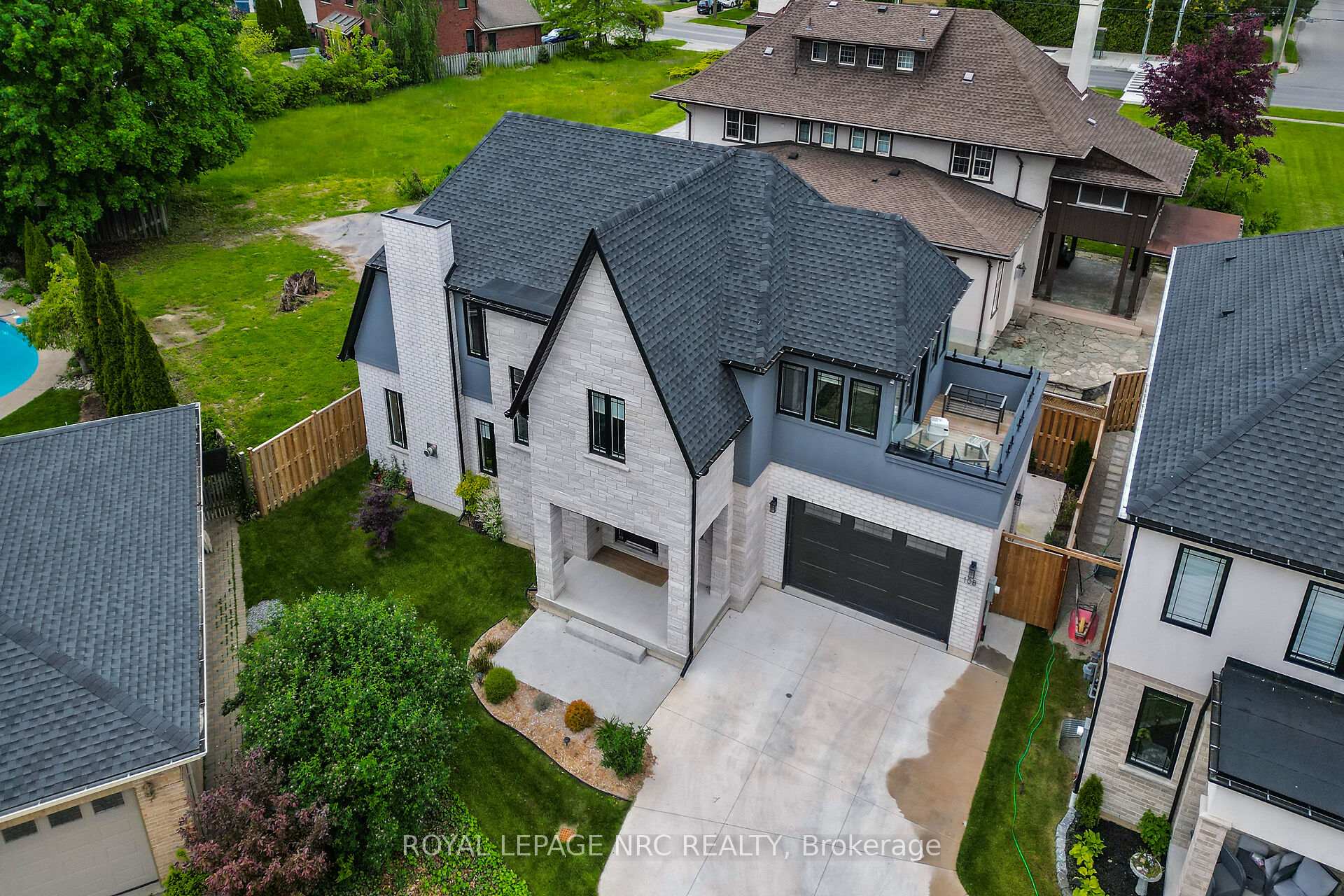Photo 39 of 10B Port Royal Crescent, St. Catharines, Martindale Pond — HOMEH