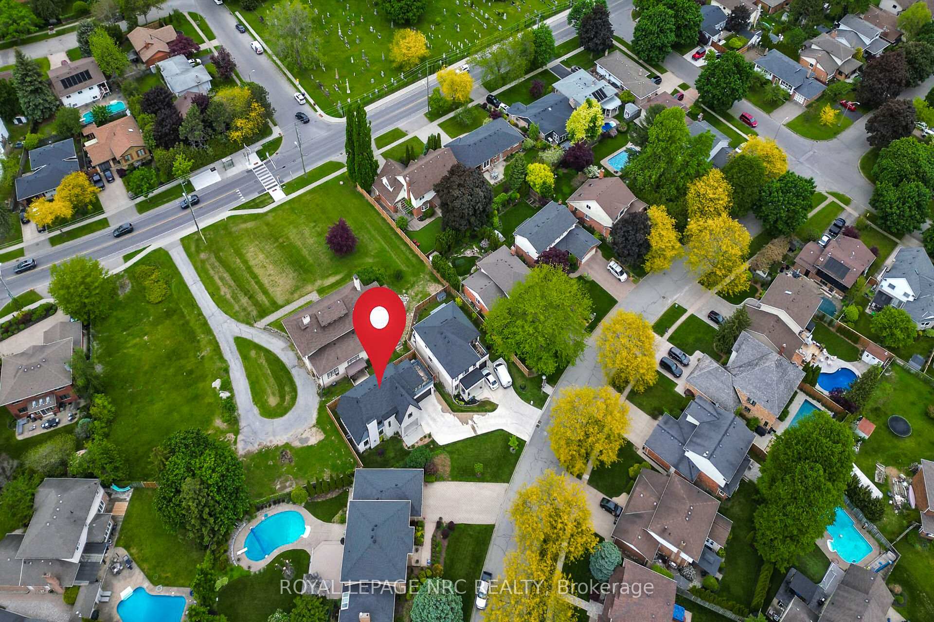 Photo 40 of 10B Port Royal Crescent, St. Catharines, Martindale Pond — HOMEH
