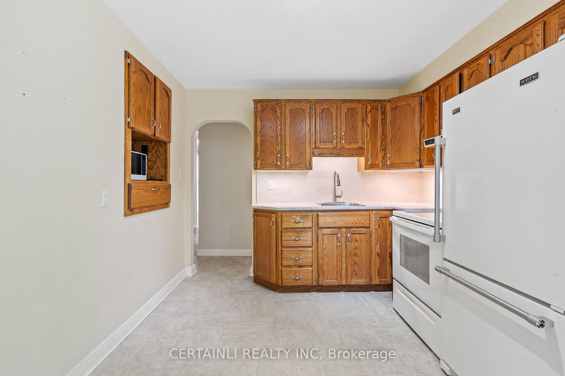 Photo 10 of 15 Hepburn Avenue, St. Thomas — HOMEH