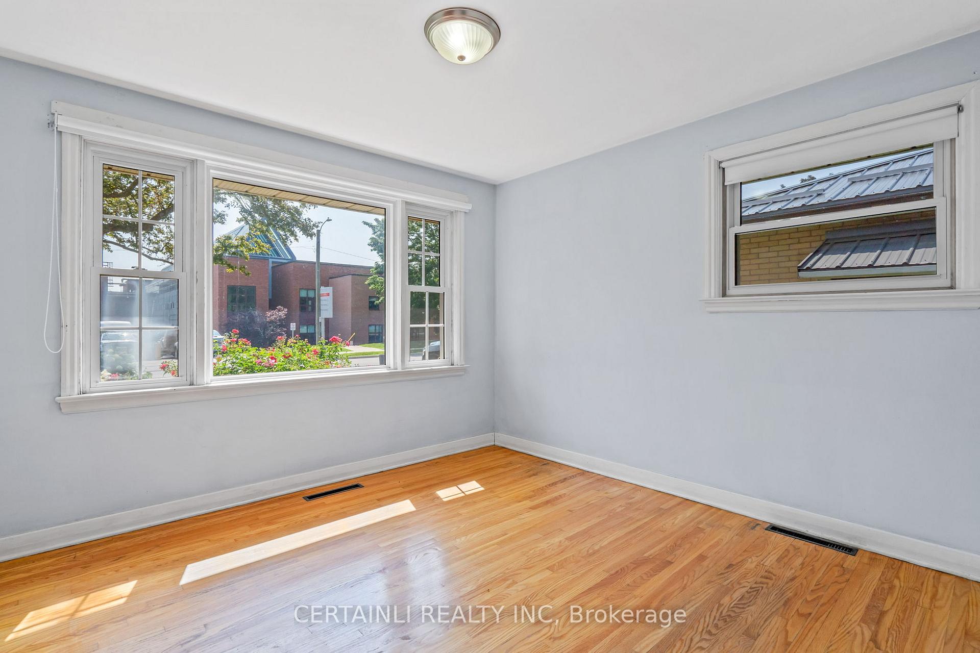 Photo 14 of 15 Hepburn Avenue, St. Thomas — HOMEH