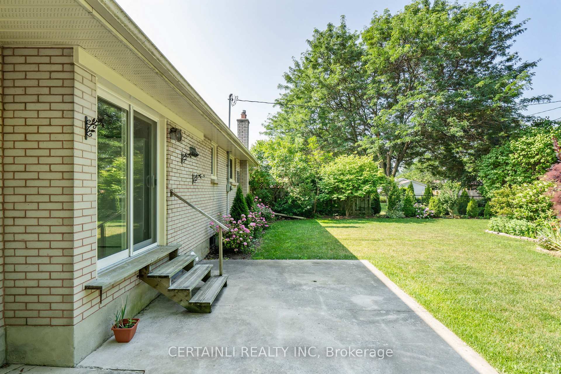 Photo 31 of 15 Hepburn Avenue, St. Thomas — HOMEH