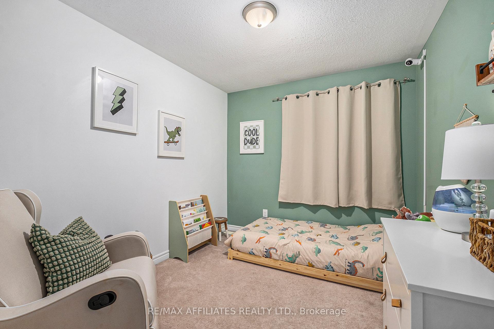 Photo 7 of 284 Par-La-Ville Circle, Ottawa, Stittsville (North) — HOMEH