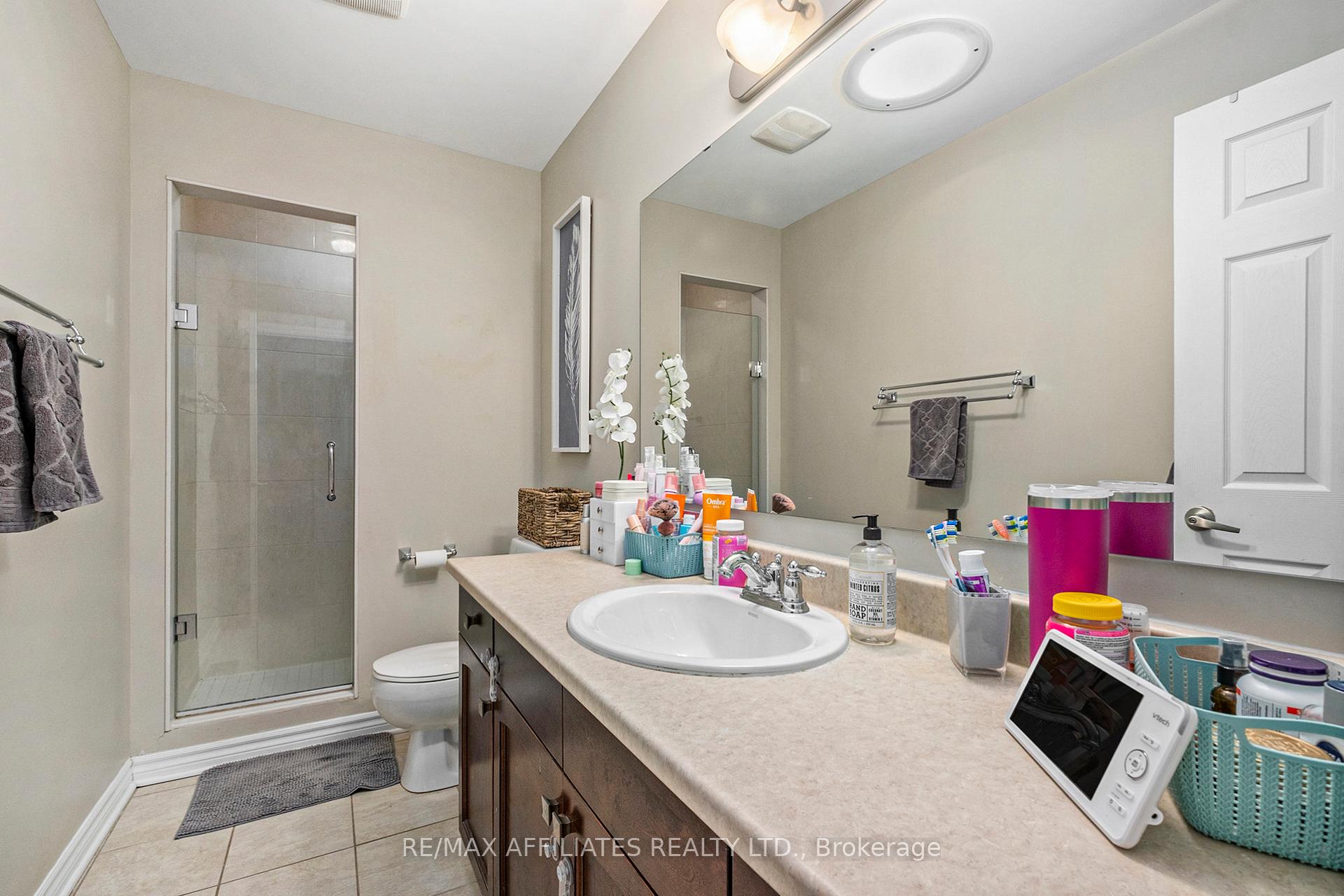 Photo 9 of 284 Par-La-Ville Circle, Ottawa, Stittsville (North) — HOMEH