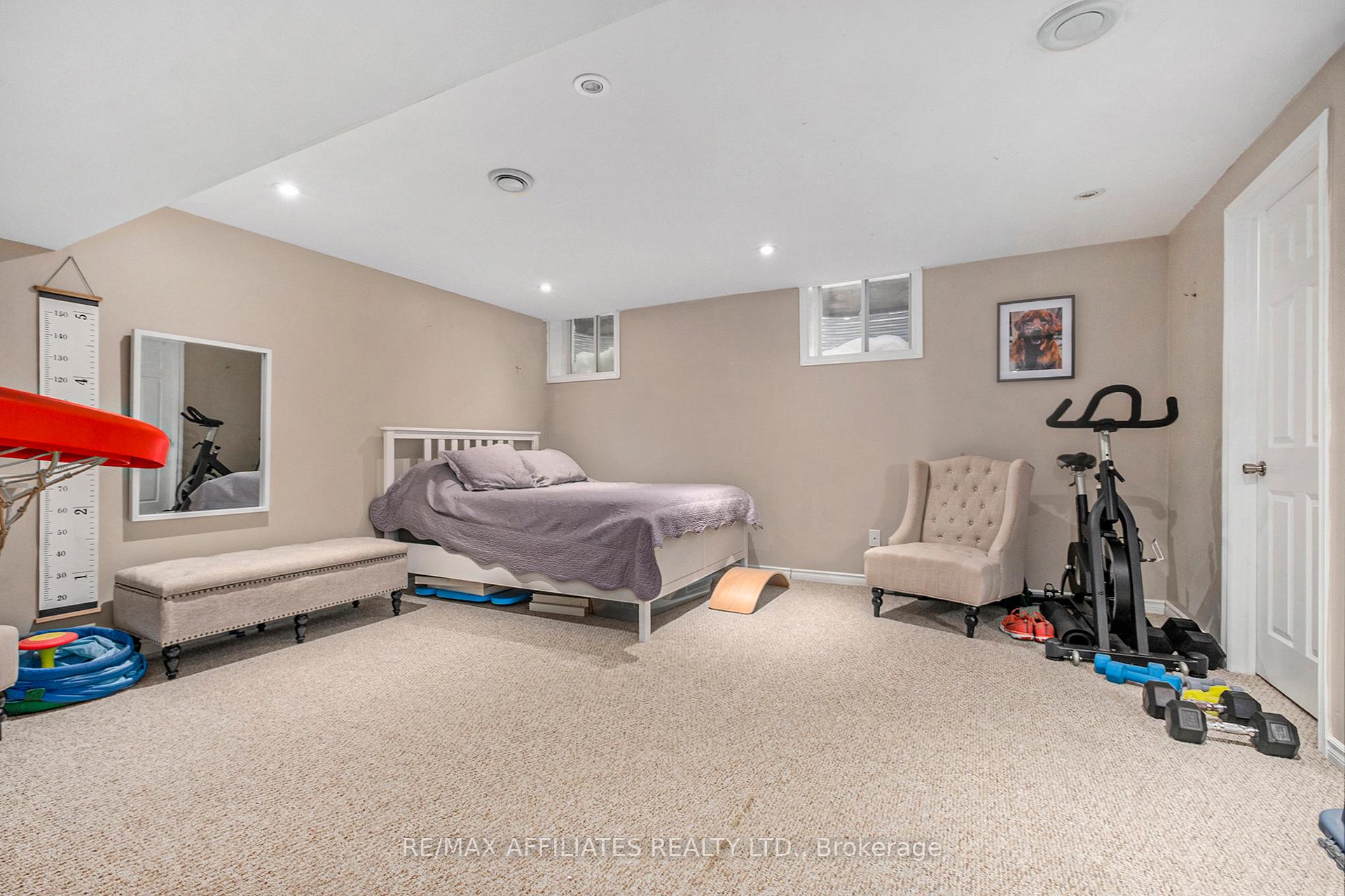 Photo 10 of 284 Par-La-Ville Circle, Ottawa, Stittsville (North) — HOMEH