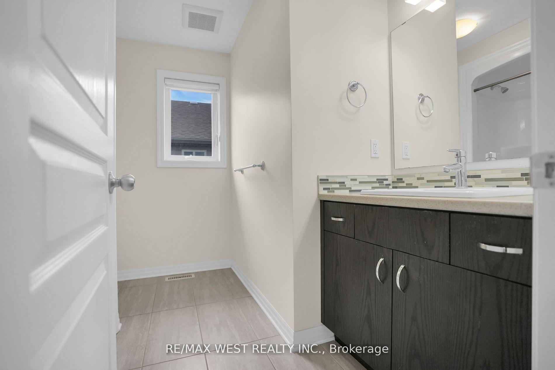 Photo 21 of 9 Noble Lane, St. Thomas — HOMEH