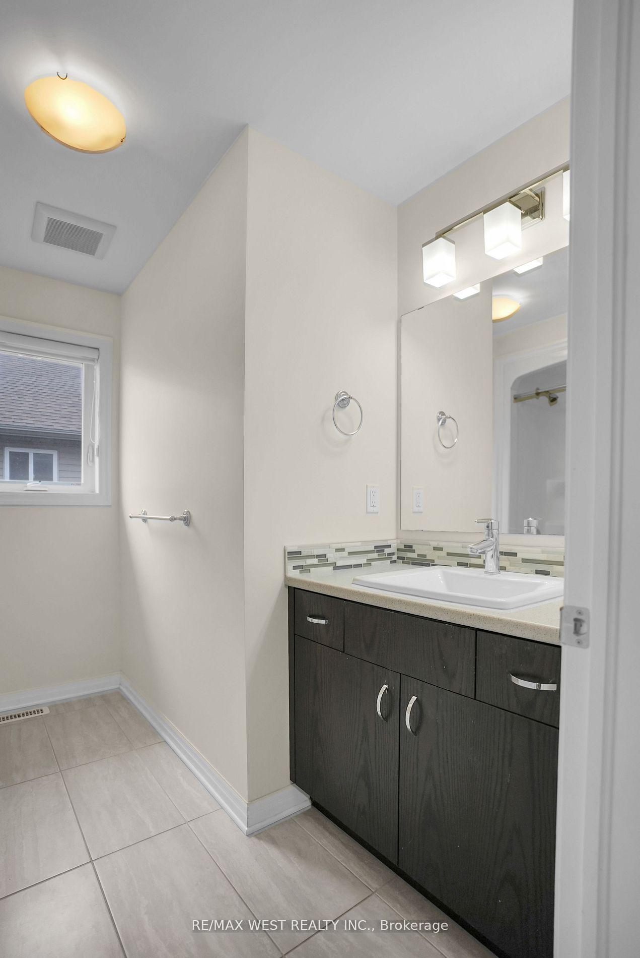 Photo 22 of 9 Noble Lane, St. Thomas — HOMEH