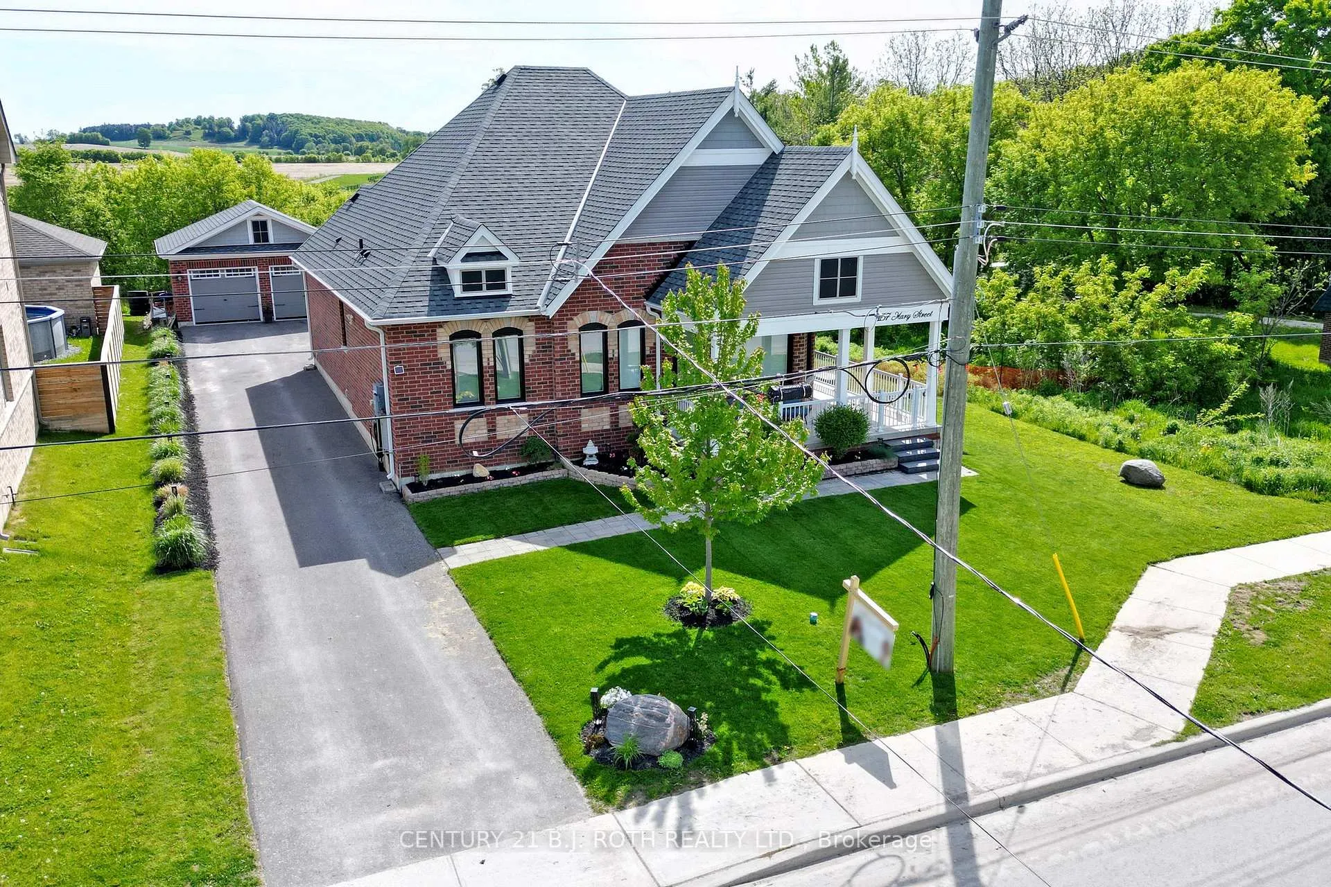 Photo 1 of 157 Mary Street, Clearview, Creemore — HOMEH