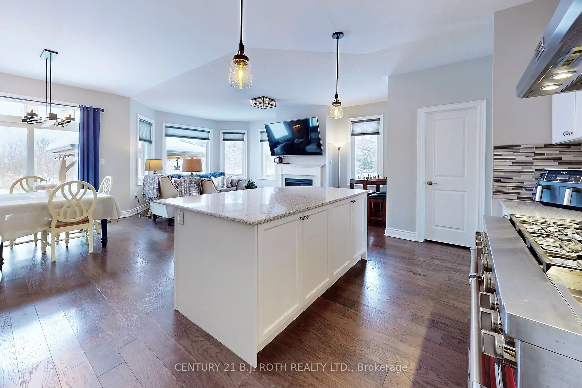 Photo 12 of 157 Mary Street, Clearview, Creemore — HOMEH